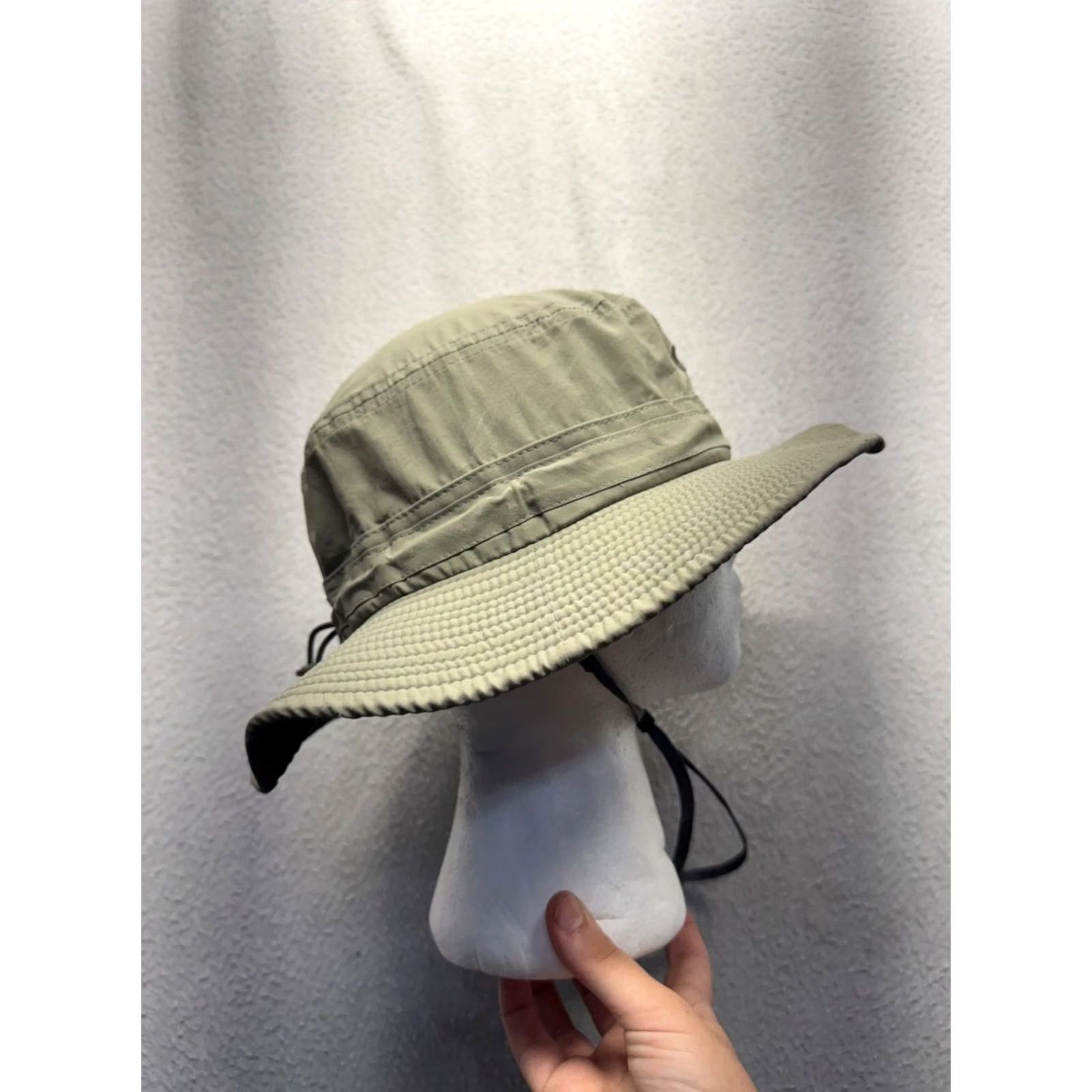Outdoor Research Outdoor Research Hat Bucket Men M Insect Shield Wide Brim Adjustable Strap Beige Nylon Polyester Safari Hat Size ONE SIZE - 4 Thumbnail