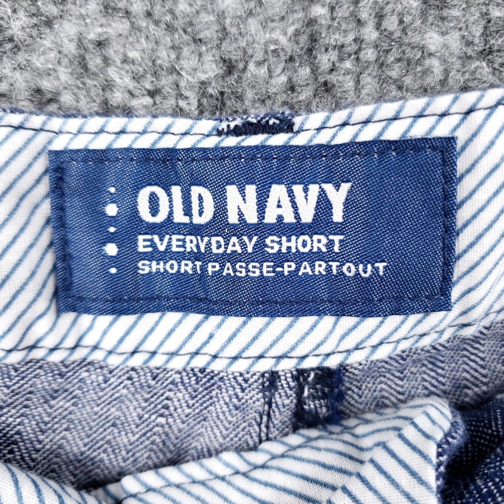 Old Navy Old Navy Shorts Womens 6 Blue Everyday Hot Pants Mid Rise Polka Dots Linen Blend Shorts Adult Regular Blue Polka Dot Casual Mens Womens Girls Teens Size 24" / US 00 / IT 34 - 3 Thumbnail