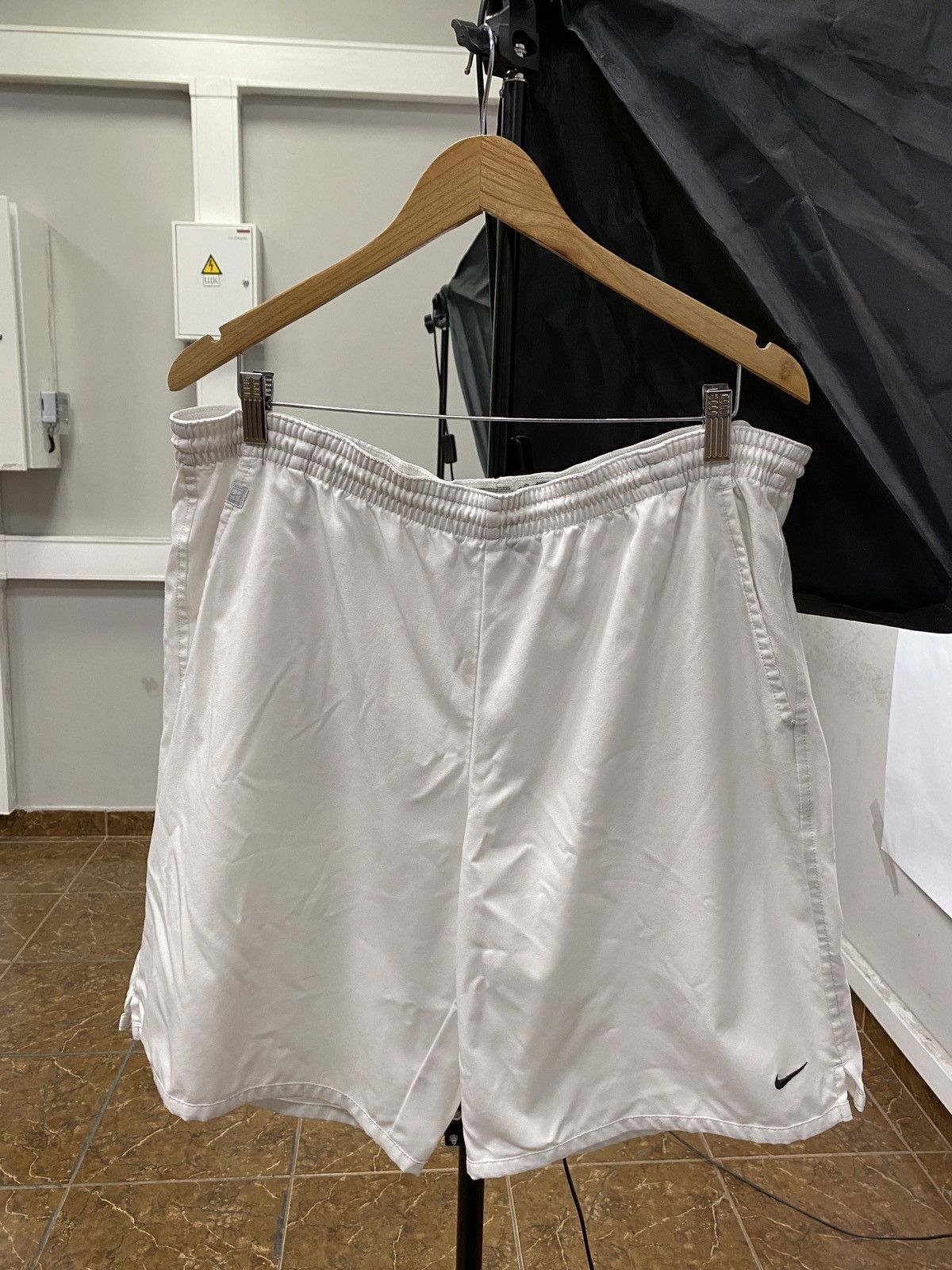 Nike 🇺🇸 🎾 Vintage 90s Nike Challenge Tennis Shorts Y2K Retro Rare Size US 32 / EU 48 - 1 Thumbnail