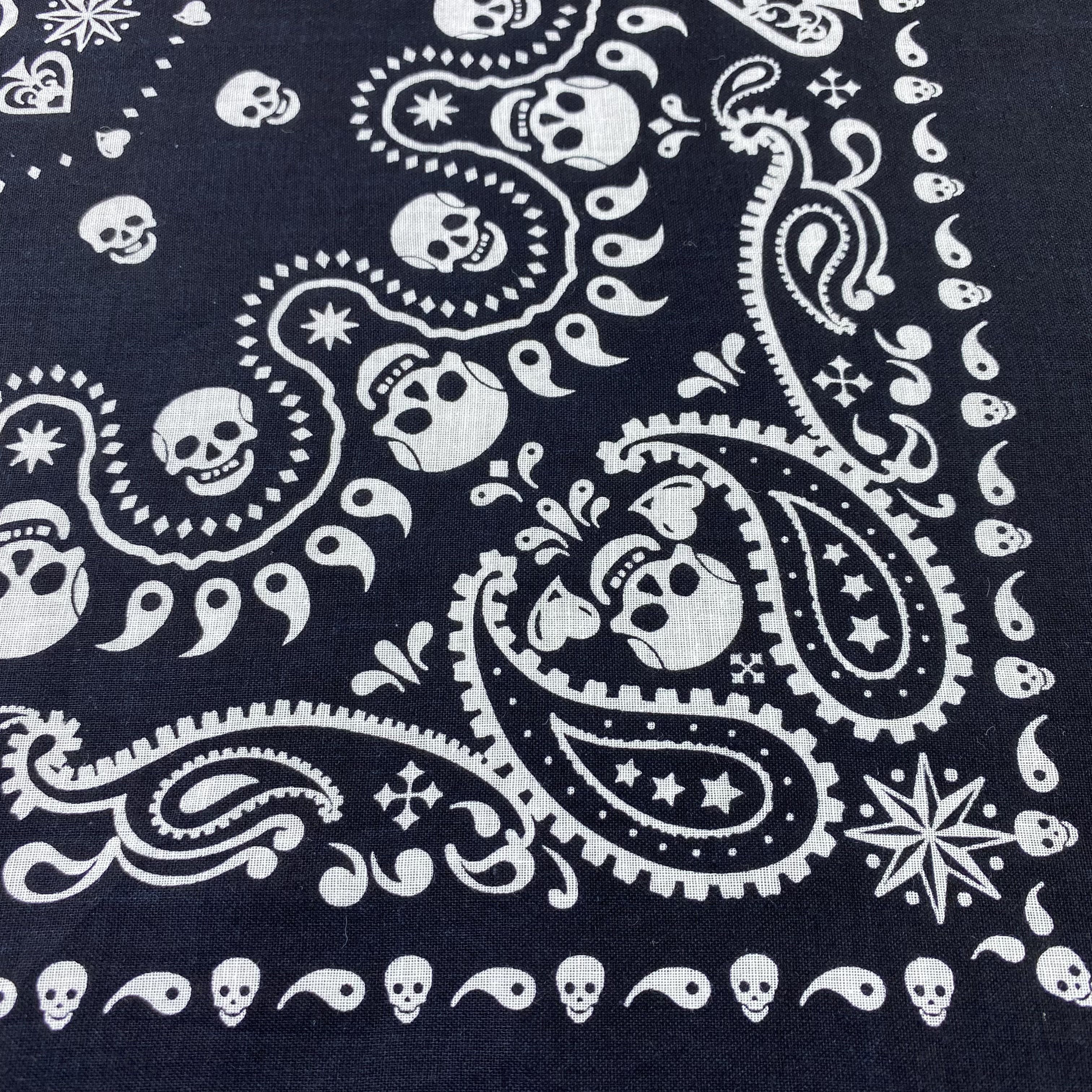 Vintage Skulls Paisley Bandana Neckerchief Handkerchief-B1399 Size ONE SIZE - 5 Thumbnail
