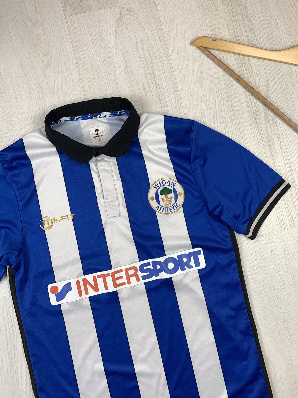 Other Wigan Athletic Mi-Fit 2014-2015 Home Soccer Jersey Size S Size US S / EU 44-46 / 1 - 3 Thumbnail