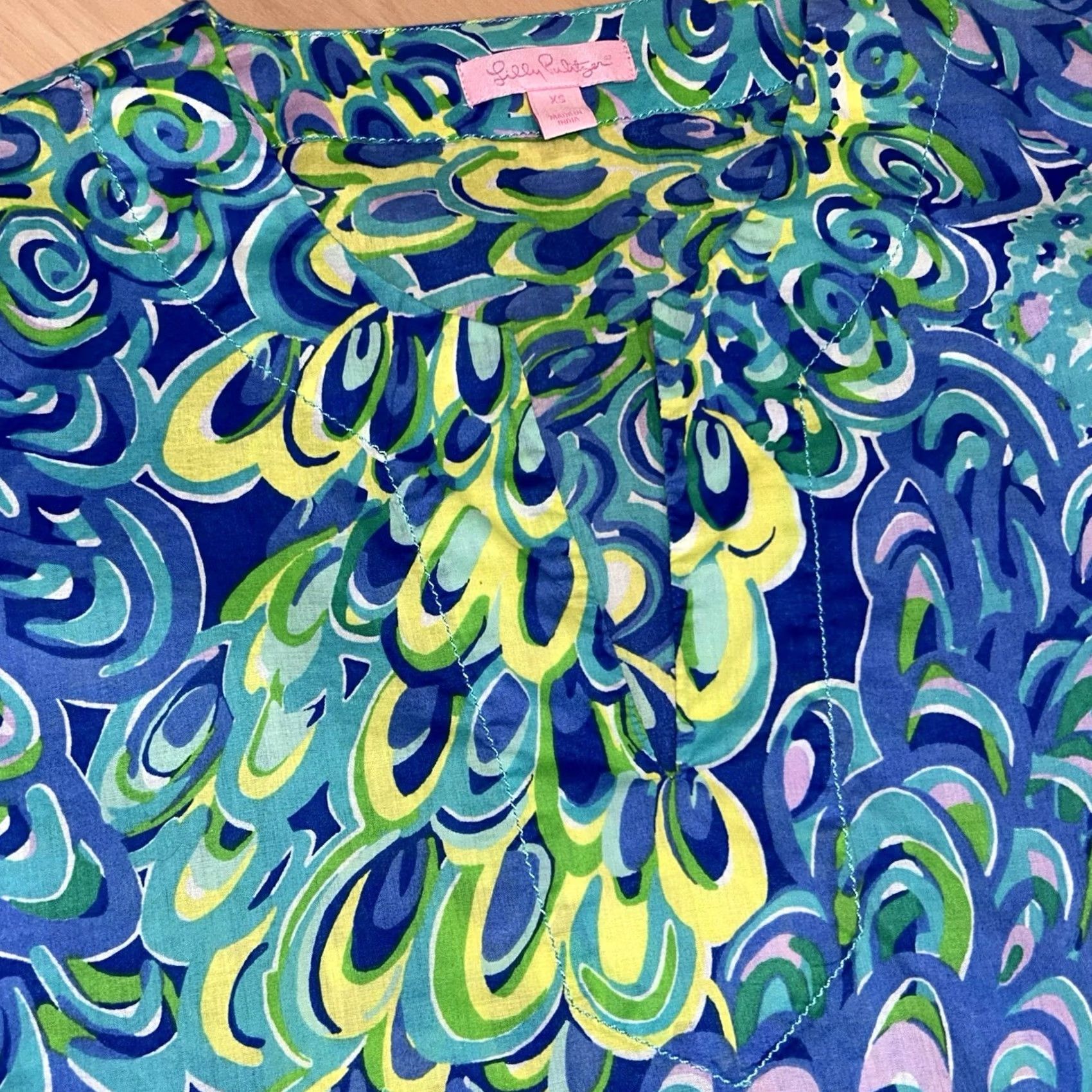 Lilly Pulitzer Lilly Pulitzer Women's XS Sea Blue Tunic Top Long Sleeve Floral V-Neck Pullover Casual Travel Beach Tropical Size XS / US 0-2 / IT 36-38 - 3 Thumbnail