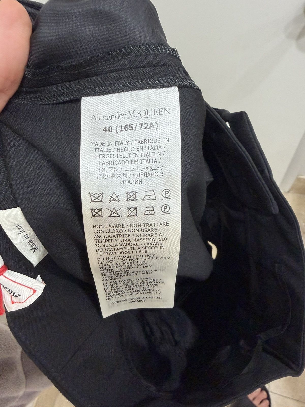Alexander McQueen Alexander McQueen Cut-out Trousers Size 27" / US 4 / IT 40 - 5 Thumbnail