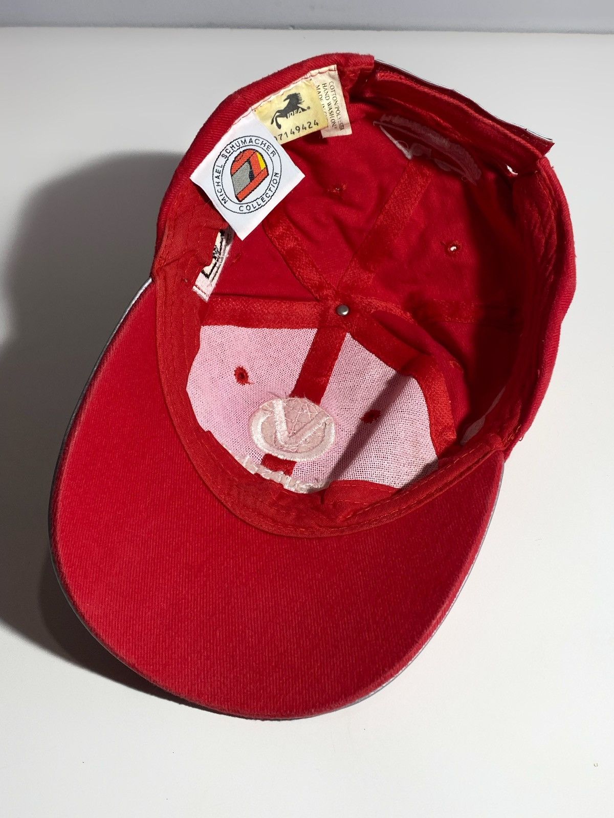 Ferrari 2000 F1 World Champion Michael Schumacher Ferrari cap Size ONE SIZE - 14 Thumbnail