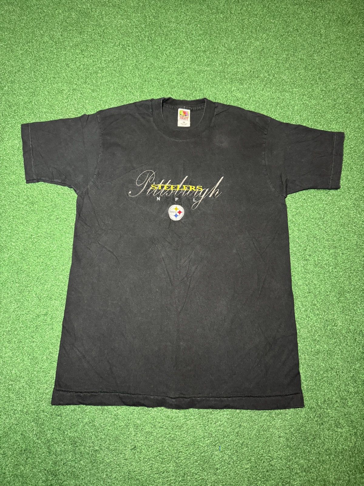 Vintage Vintage 90s Pittsburgh Steelers Retro Script Large T Shirt Size US L / EU 52-54 / 3 - 1 Thumbnail