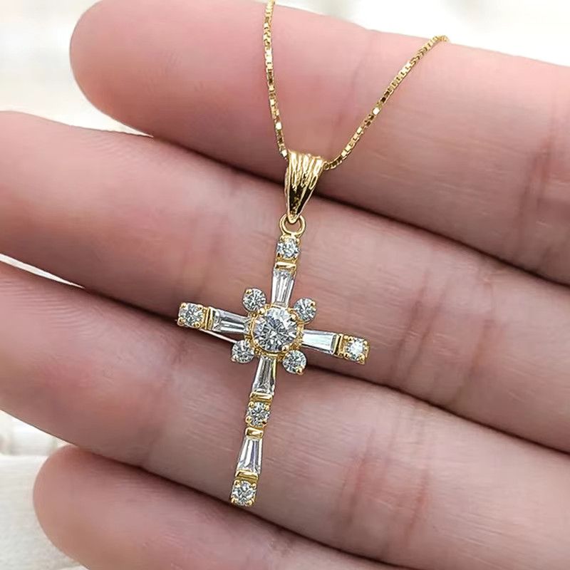 Jewelry Fashionable Cross Pendant Necklace Size ONE SIZE - 1 Thumbnail