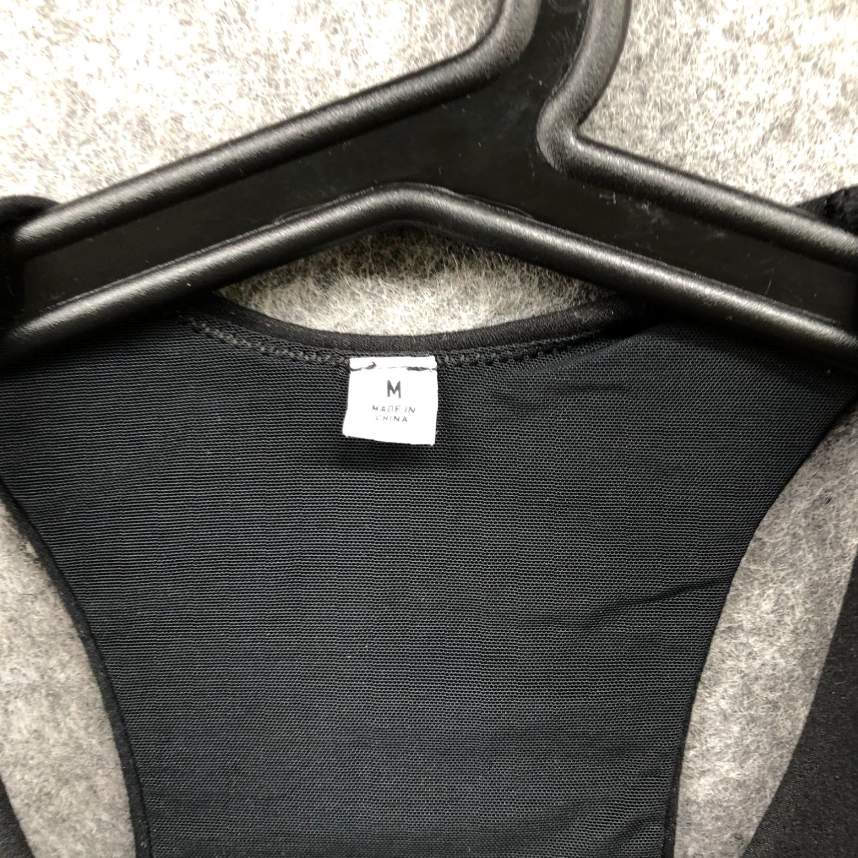 Uniqlo Uniqlo JW Anderson Bra Tank Top Womens M Cropped Active Black Orange Size M / US 6-8 / IT 42-44 - 5 Thumbnail