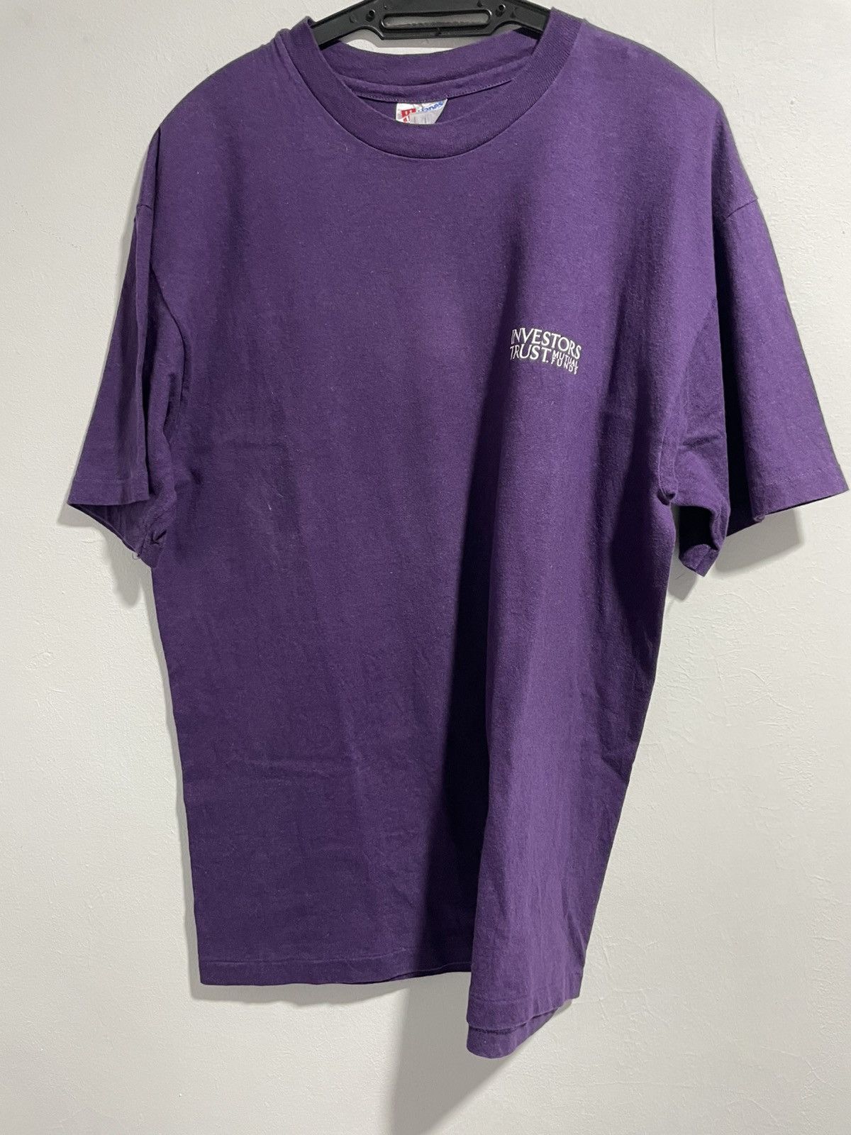Hanes Vtg Tshirt mutual fund Size US L / EU 52-54 / 3 - 1 Thumbnail