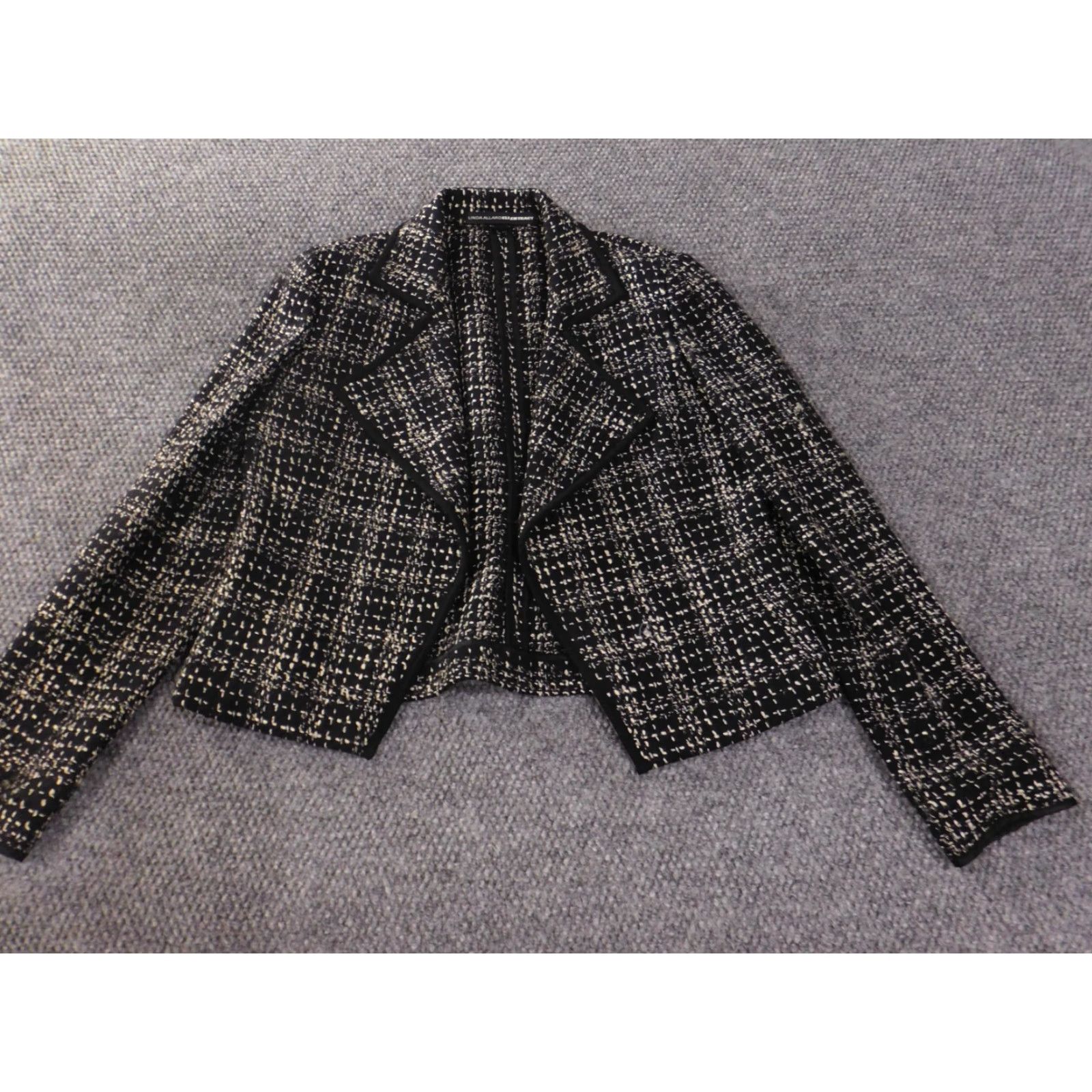 Ellen Tracy Linda Allard Ellen Tracy Blazer Jacket Women 6 Black Wool Plaid Open Zip Lined Wool Blend Regular Wool Coat/Blazer Women Men Size M / US 6-8 / IT 42-44 - 3 Thumbnail