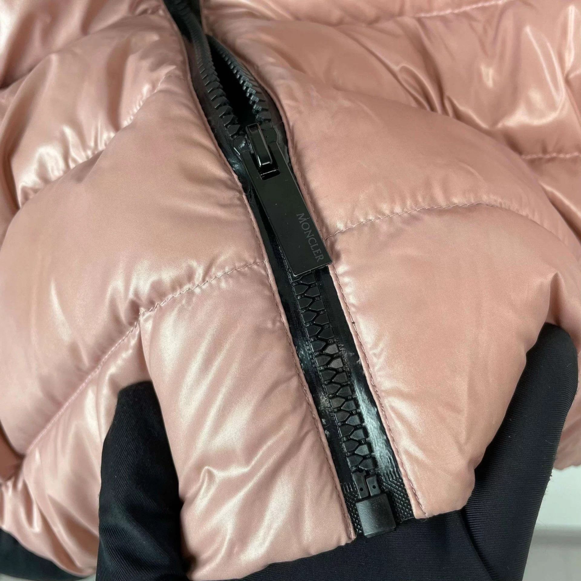 Moncler Moncler Short Pink Morgat Logo Down Jacket Size XS / US 0-2 / IT 36-38 - 8 Thumbnail