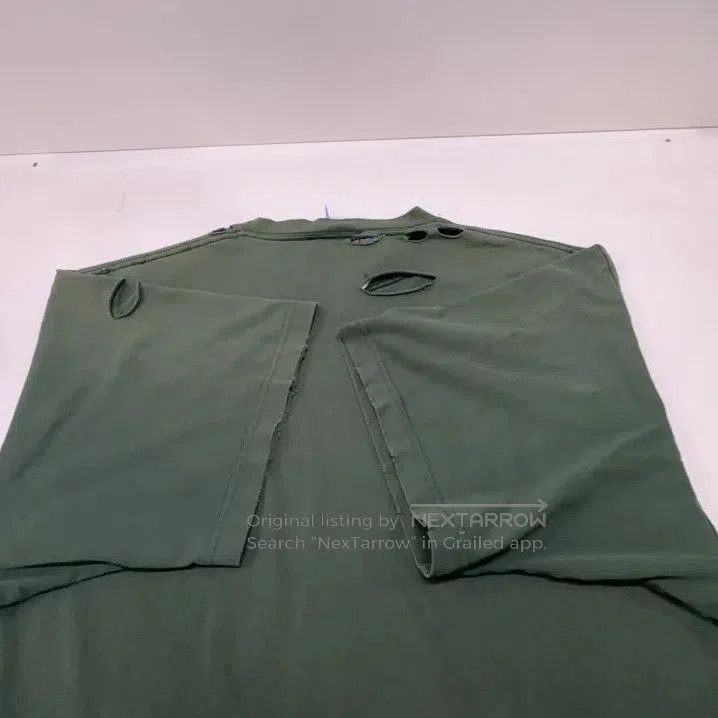 Balenciaga Balenciaga SS22 Destroyed Green Graphic T. Size US S / EU 44-46 / 1 - 7 Thumbnail
