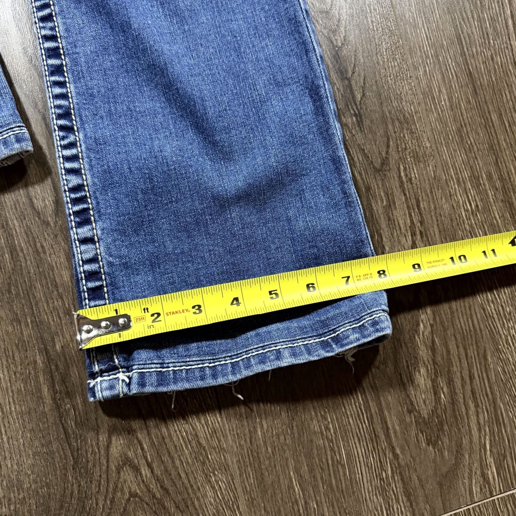 BKE BKE Culture Jeans Womens Bootcut 28R Low Rise Medium Wash Denim Slim Fit Distressed Pockets Embroidered Logo 5-Pocket Inseam 32in Vintage No Size 28" / US 6 / IT 42 - 8 Thumbnail