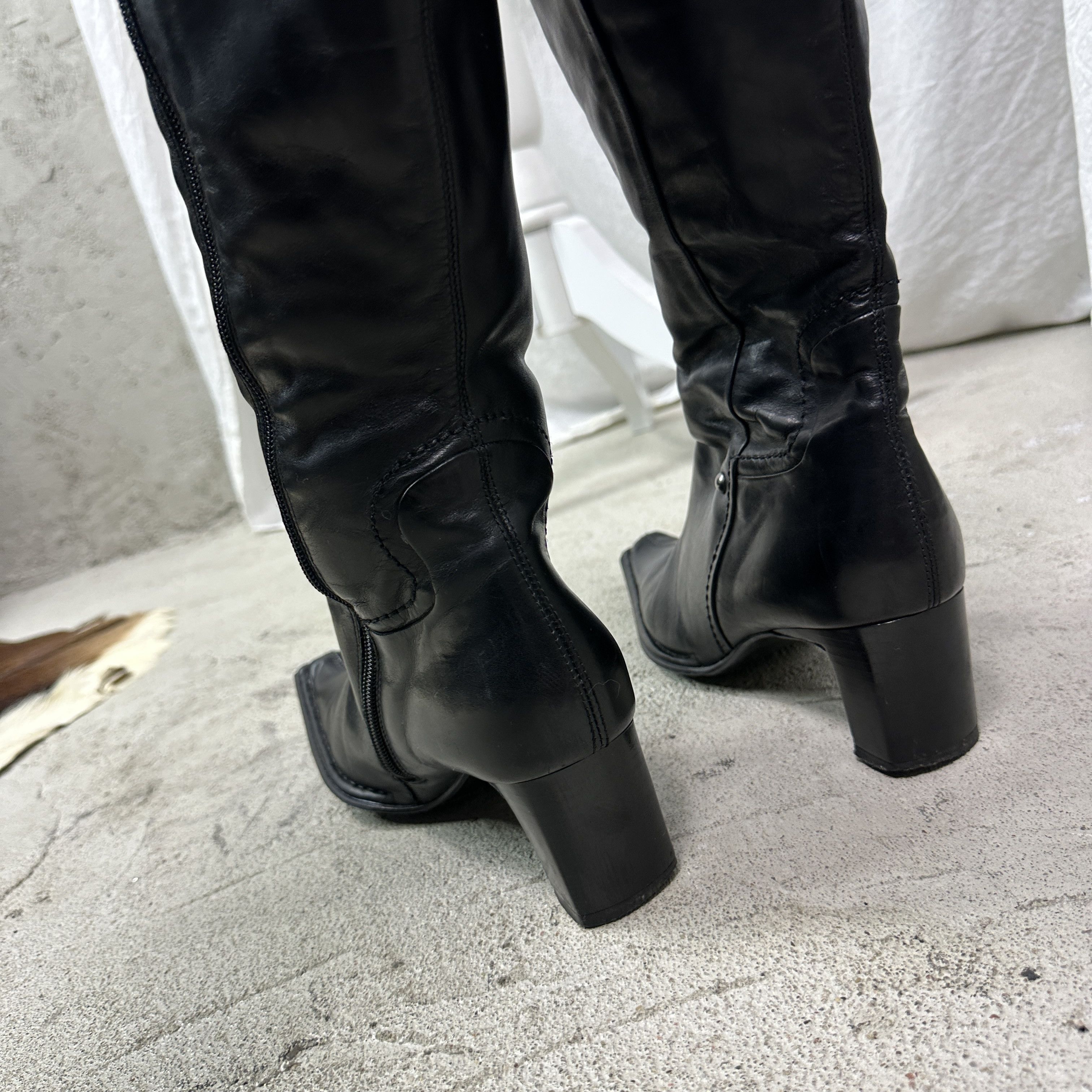 Vintage Avant Garde Grunge Leather Pointy Boots Y2K
