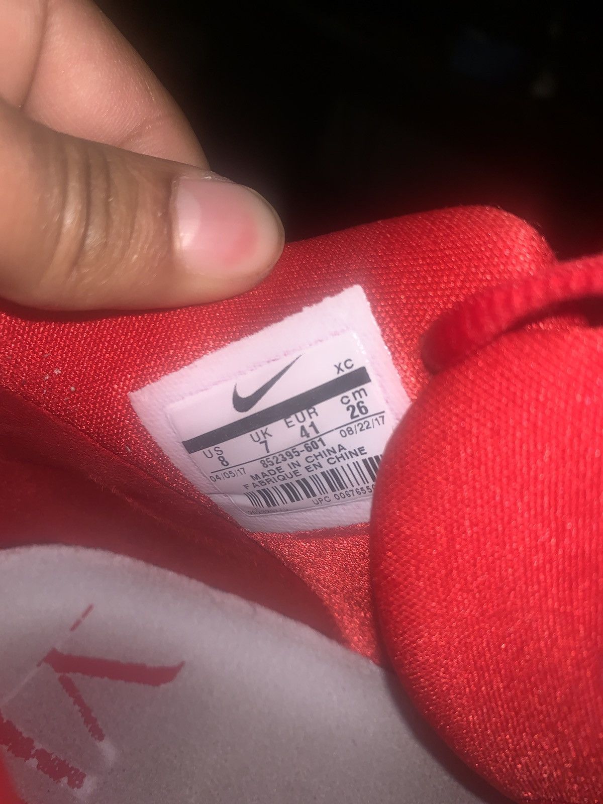 Nike Kyrie 3 University Red Size US 8 / EU 41 - 6 Thumbnail