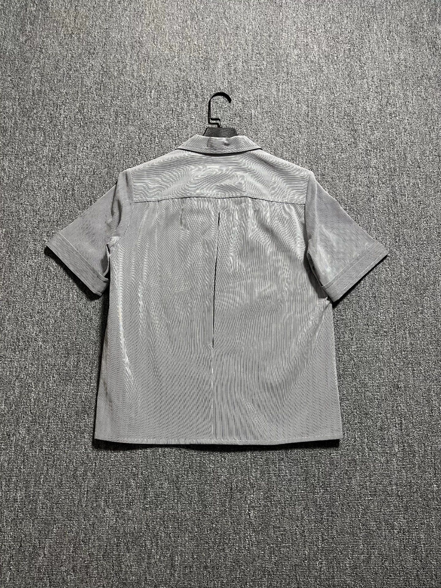 Celine Celine Triomphe Gray Striped Short-Sleeve Shirt Women's 22FW Size XXS / US 00 / IT 34 - 2 Thumbnail
