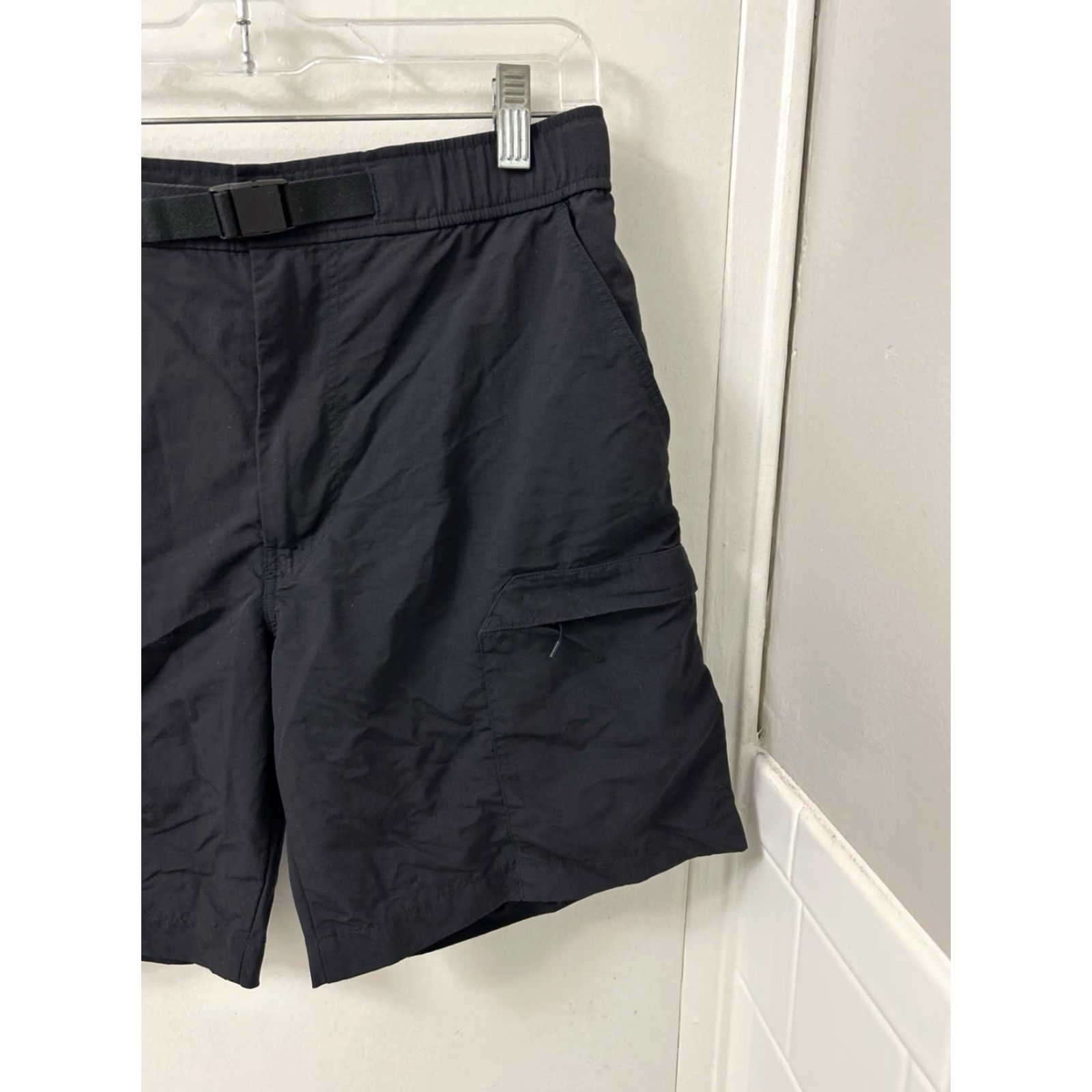 Uniqlo Uniqlo Geared Shorts Mens S Black Nylon Ripstop Hiking Cargo Belted Gorpcore Size US 29 - 3 Thumbnail