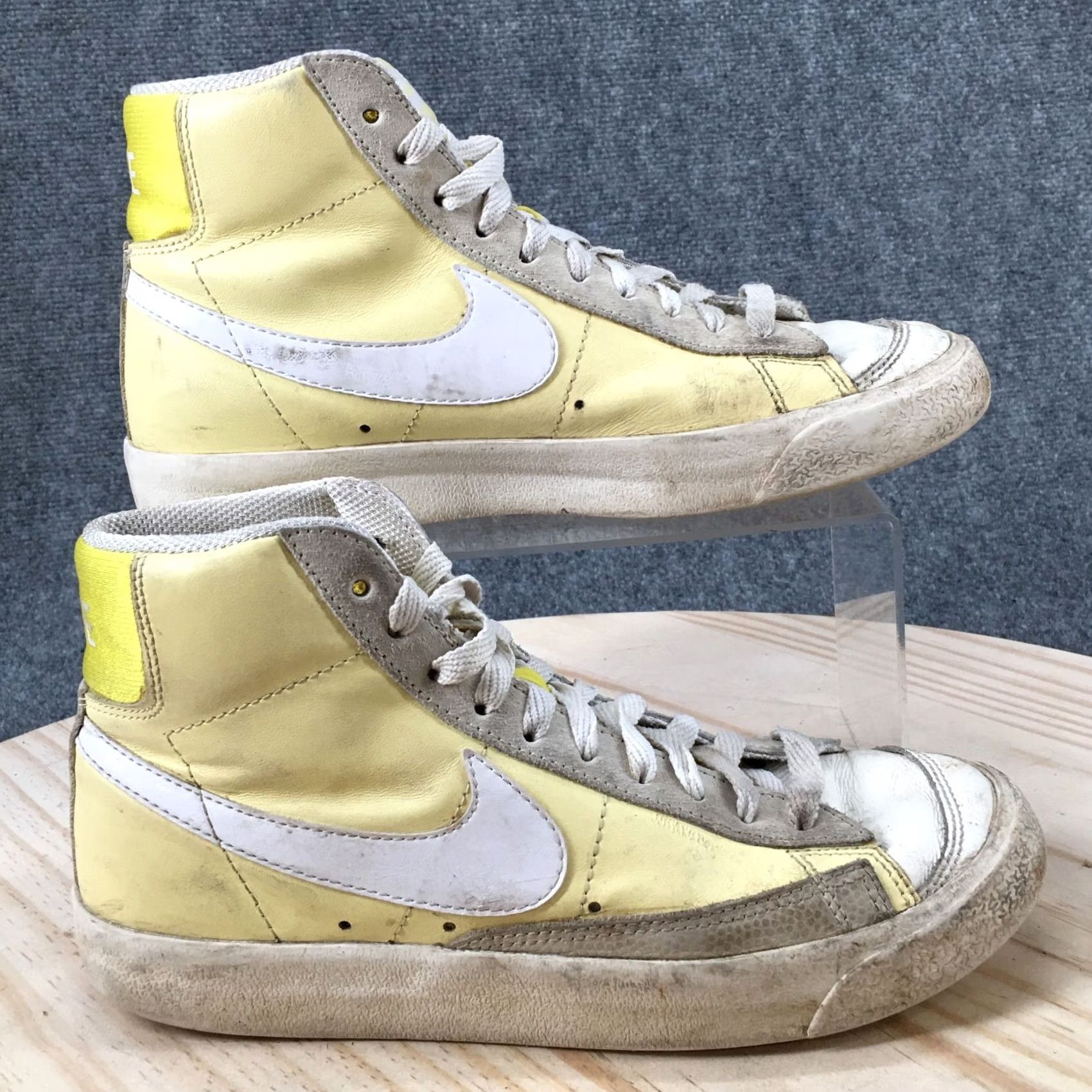 Nike Nike Sneaker Womens 8 Yellow Blazer Mid 77 Athletic Lace Up Casual Leather Size M / US 6-8 / IT 42-44 - 2 Thumbnail