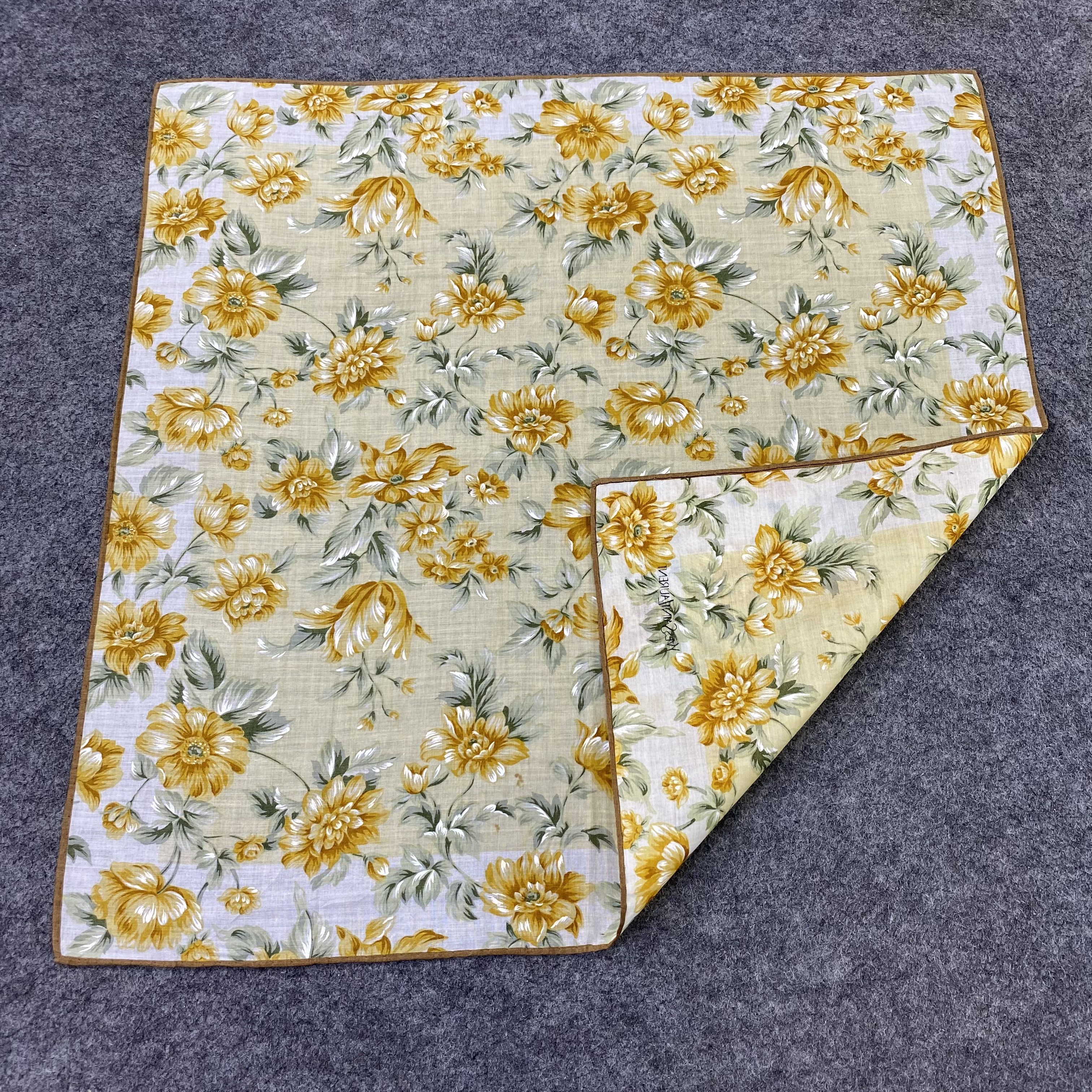 Yves Saint Laurent Yves Saint Laurent Handkerchief Neckerchief Bandana-B1829 Size ONE SIZE - 6 Thumbnail