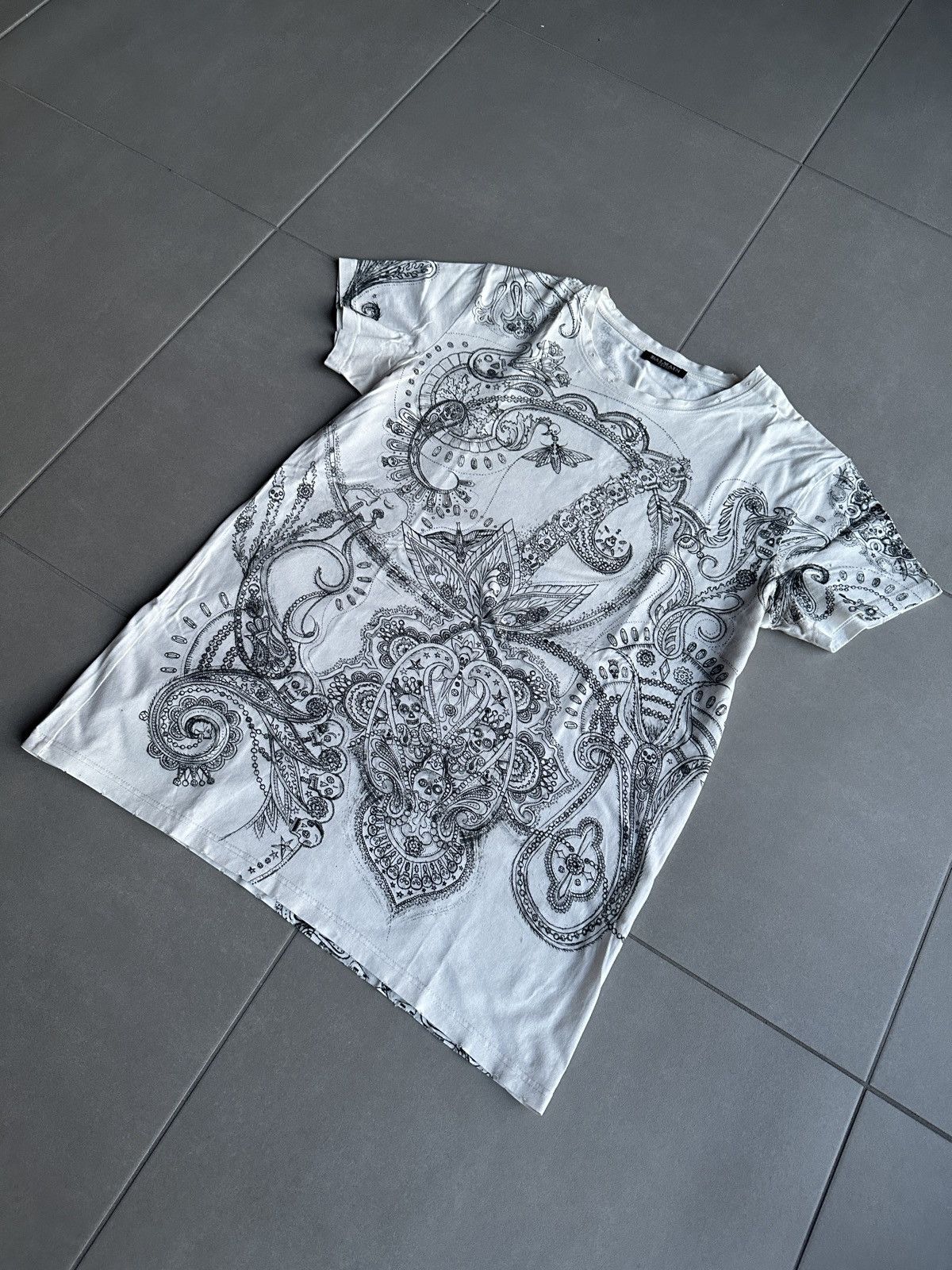 Balmain Balmain Homme AW09 distressed paisley print t-shirt Size US L / EU 52-54 / 3 - 5 Thumbnail