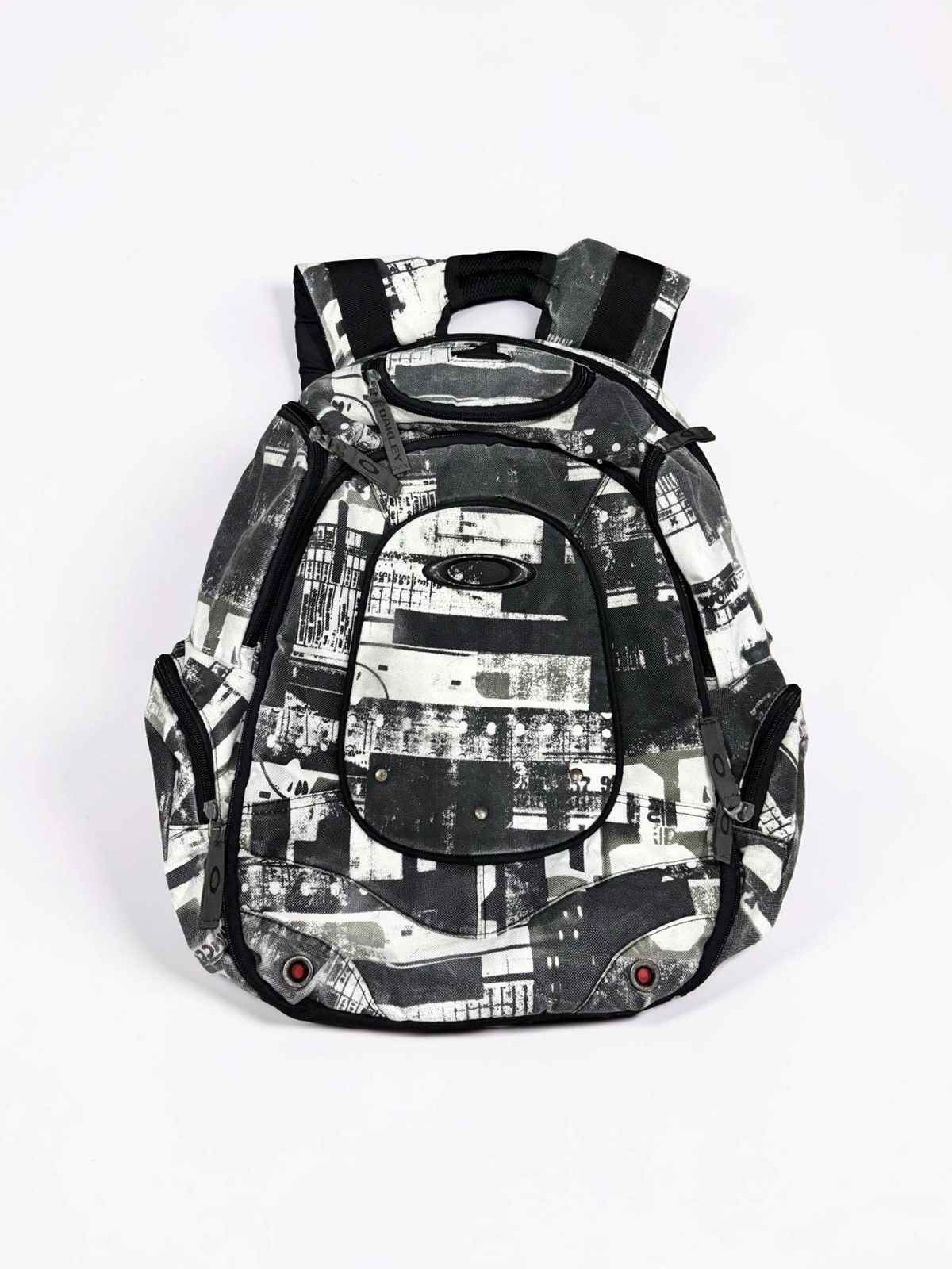Oakley Oakley Skull Bag Y2K 2000s Size ONE SIZE - 1 Thumbnail