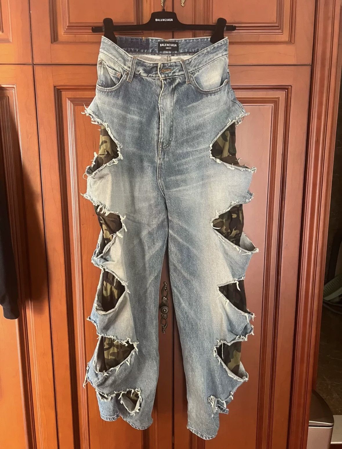 Balenciaga 21fw double camouflage ruining jeans