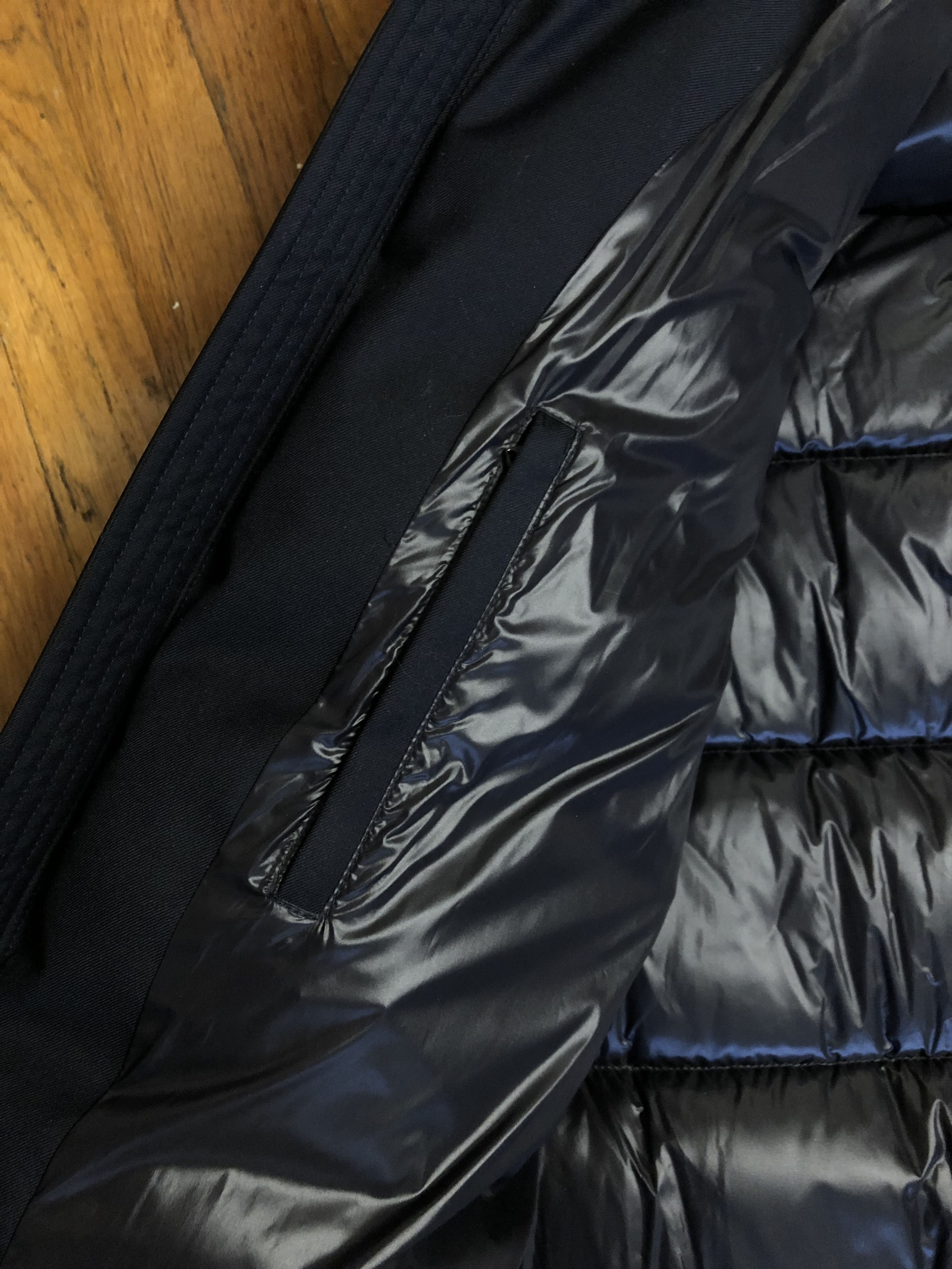 Mackage *USED* Mackage Moritz DR hood fur trim Black size 38 Medium Size US M / EU 48-50 / 2 - 4 Thumbnail