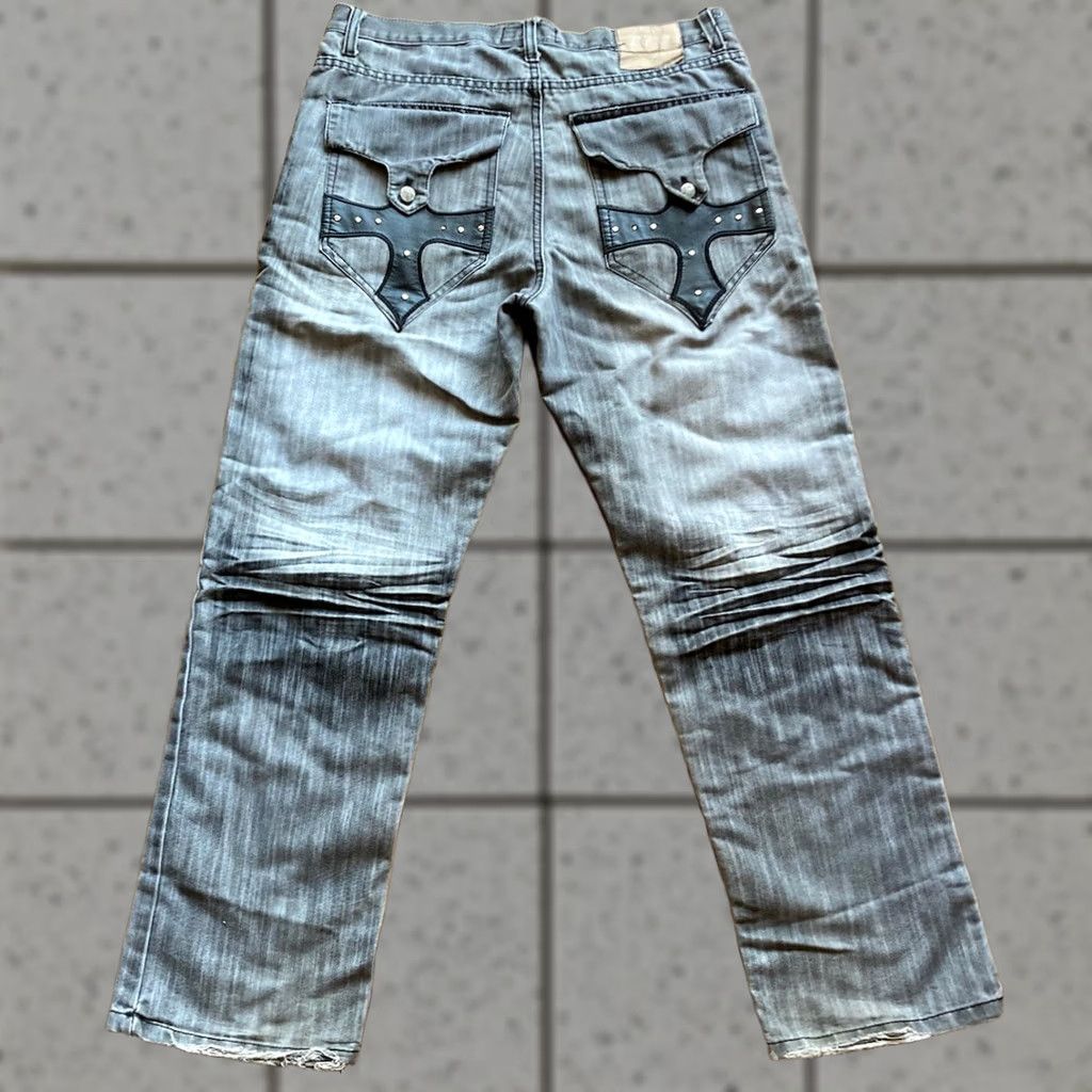 Vintage VINTAGE Red Ape Jeans Mens 36x32 Gray Denim Jeans 90s Gothic Grunge Cross Embroidered Baggy Straight Relaxed Regular Mens Size US 36 / EU 52 - 1 Thumbnail
