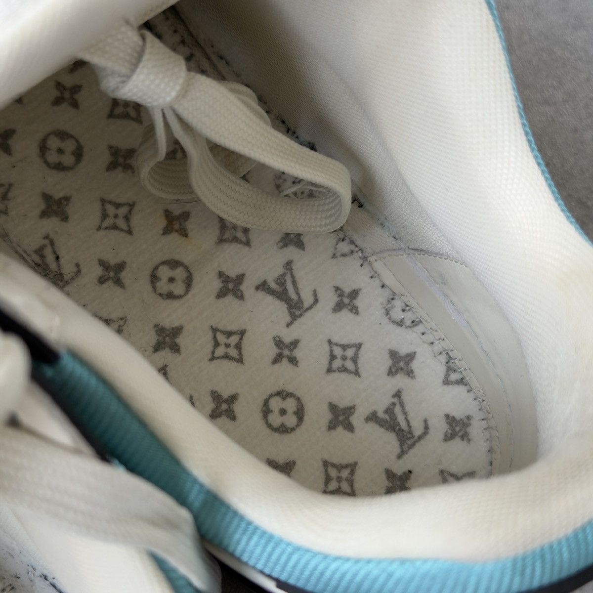 Louis Vuitton Louis Vuitton Trainer Sneaker Size US 9 / EU 42 - 12 Thumbnail