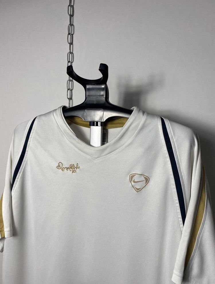 Nike Vintage Nike #10 Ronaldinho Dry-fit T-shirt Jersey Size US L / EU 52-54 / 3 - 2 Thumbnail