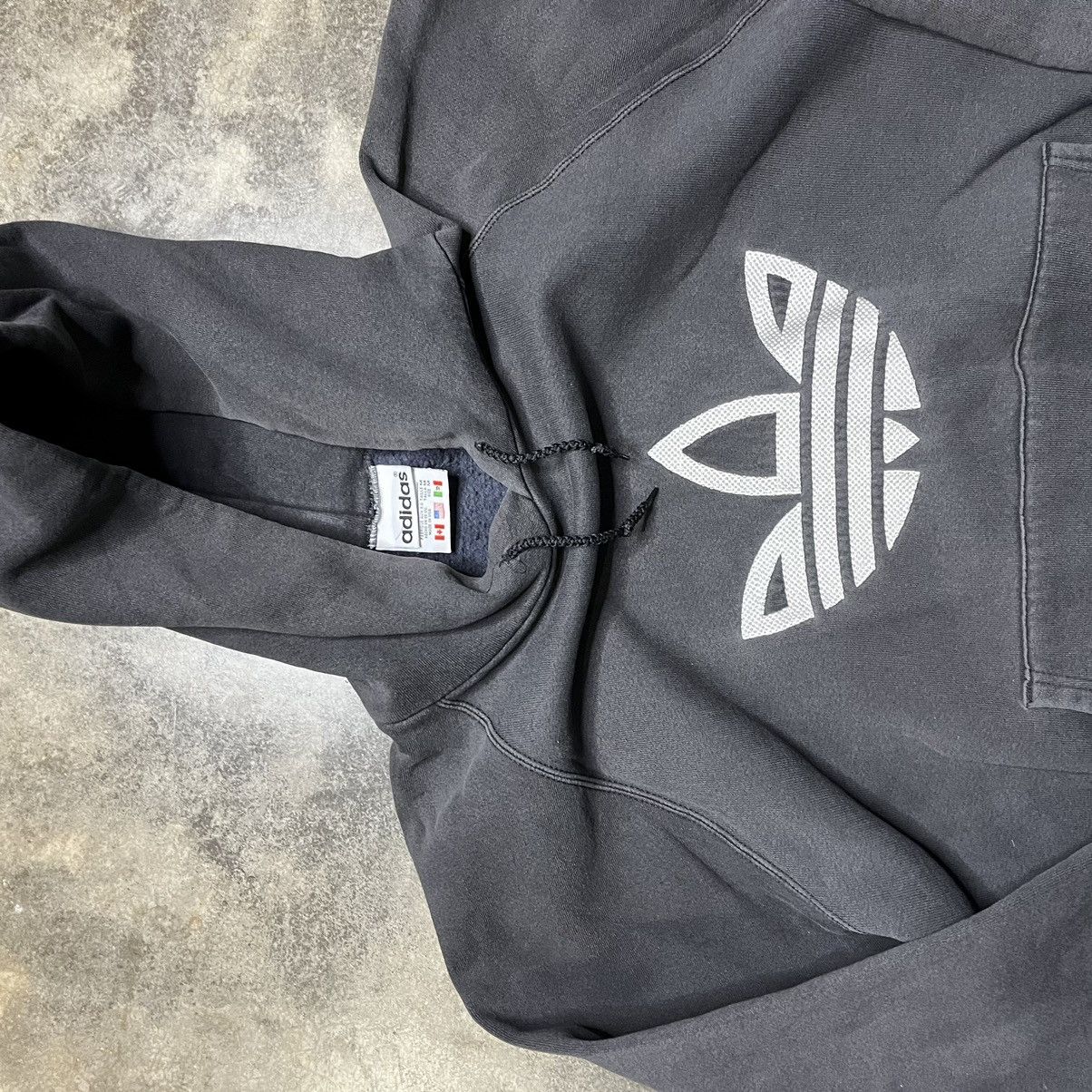 Vintage vintage adidas thrashed faded black baggy hoodie Size US L / EU 52-54 / 3 - 7 Thumbnail