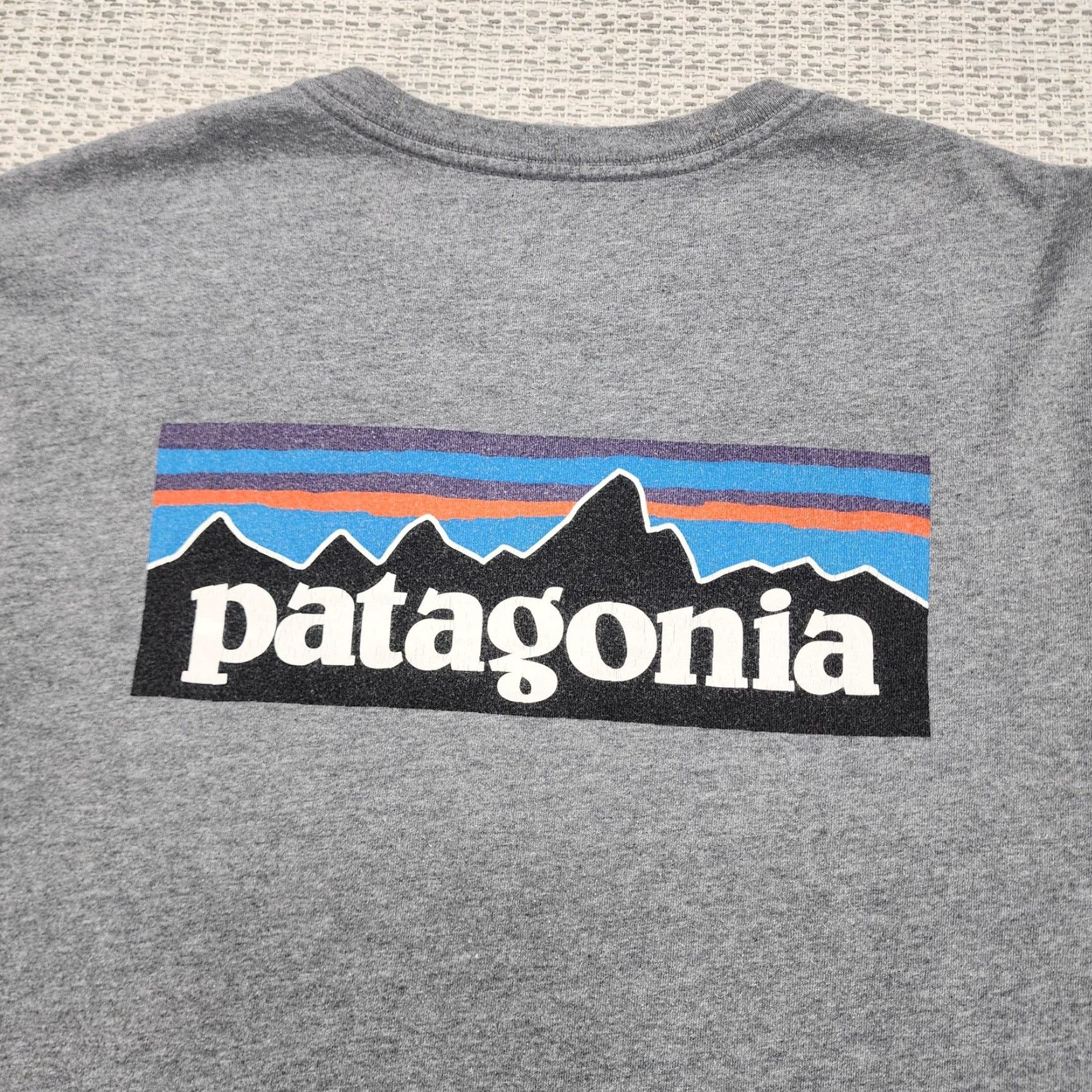 Patagonia Patagonia Shirt Mens M Gray Long Sleeve Organic Cotton Logo Outdoor USA Made Size US M / EU 48-50 / 2 - 2 Thumbnail
