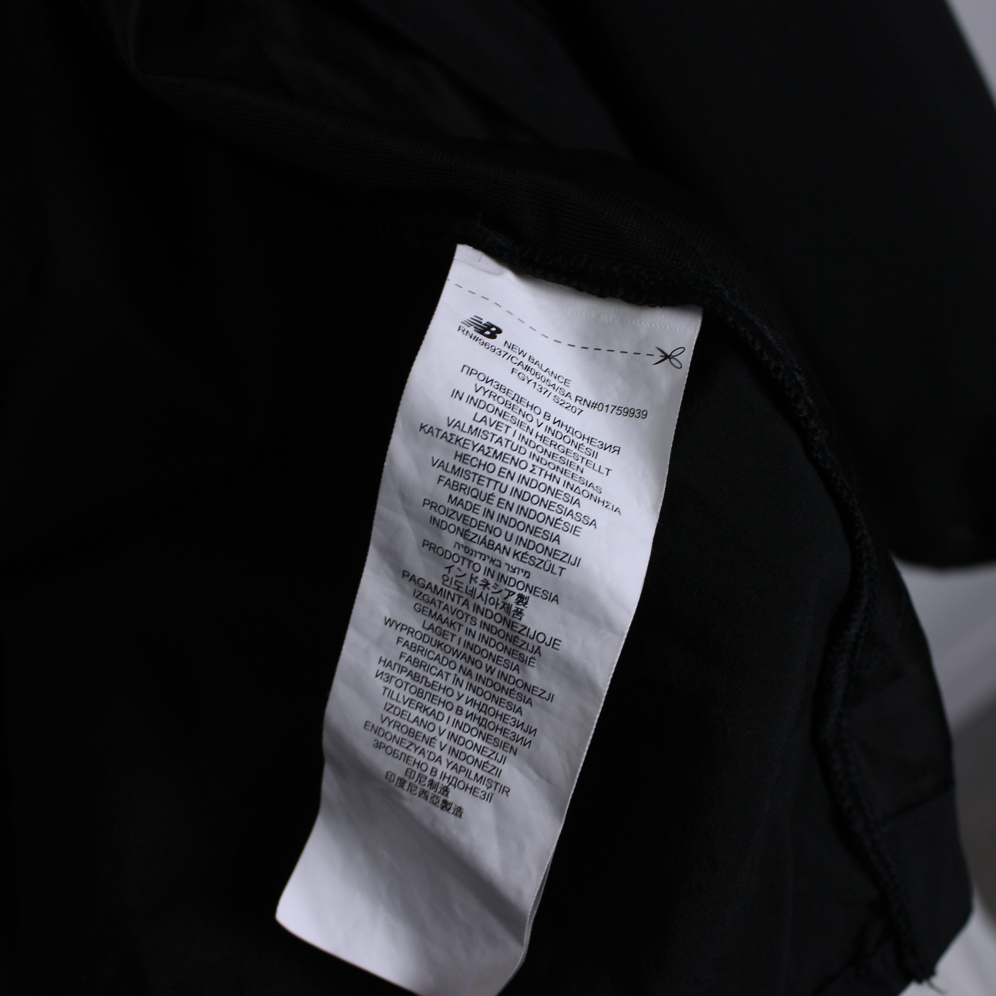 New Balance New Balance jacket light run men XL black Size US XL / EU 56 / 4 - 7 Thumbnail