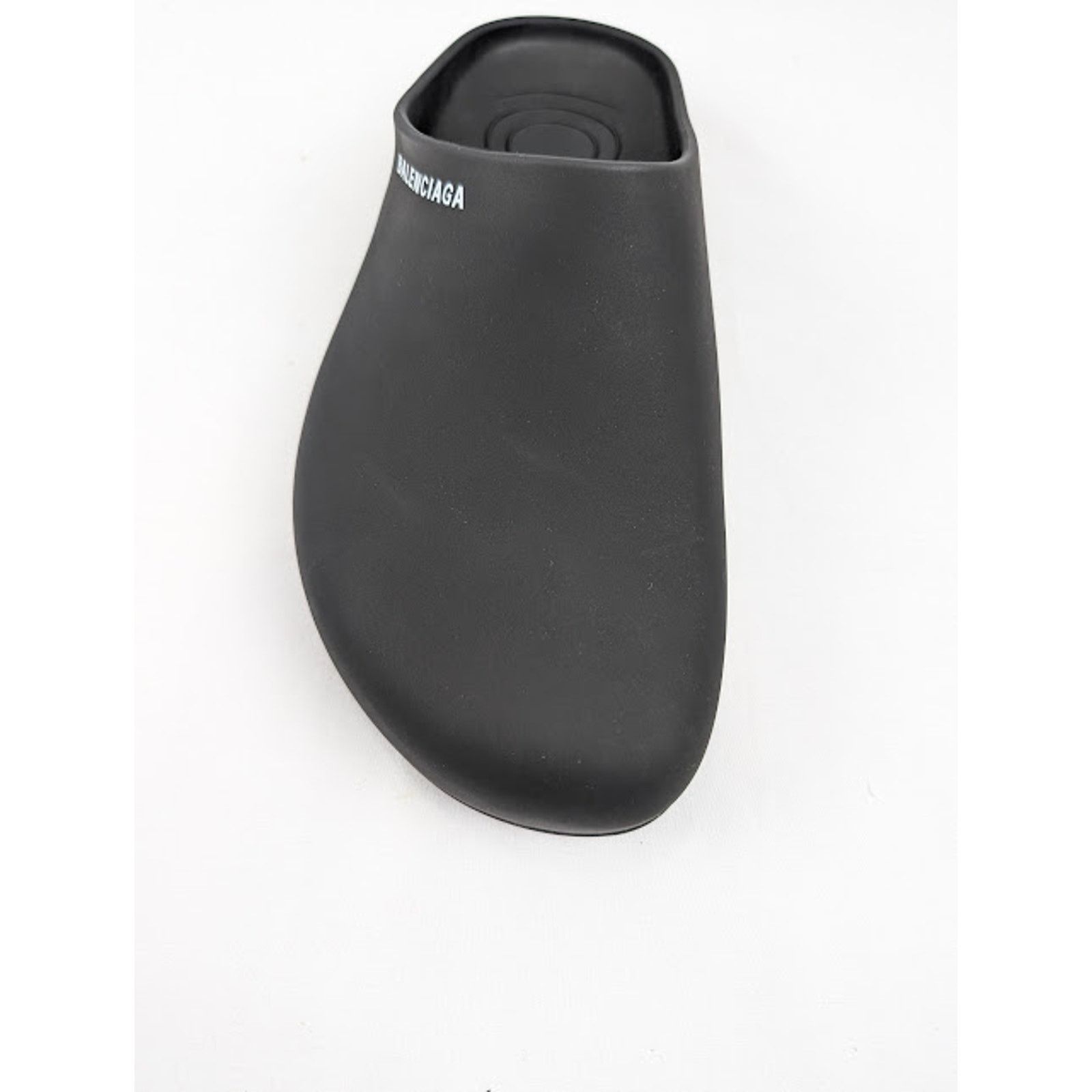 o1rshd1 Q:4 / Pool Closed Logo Slides in Black/White