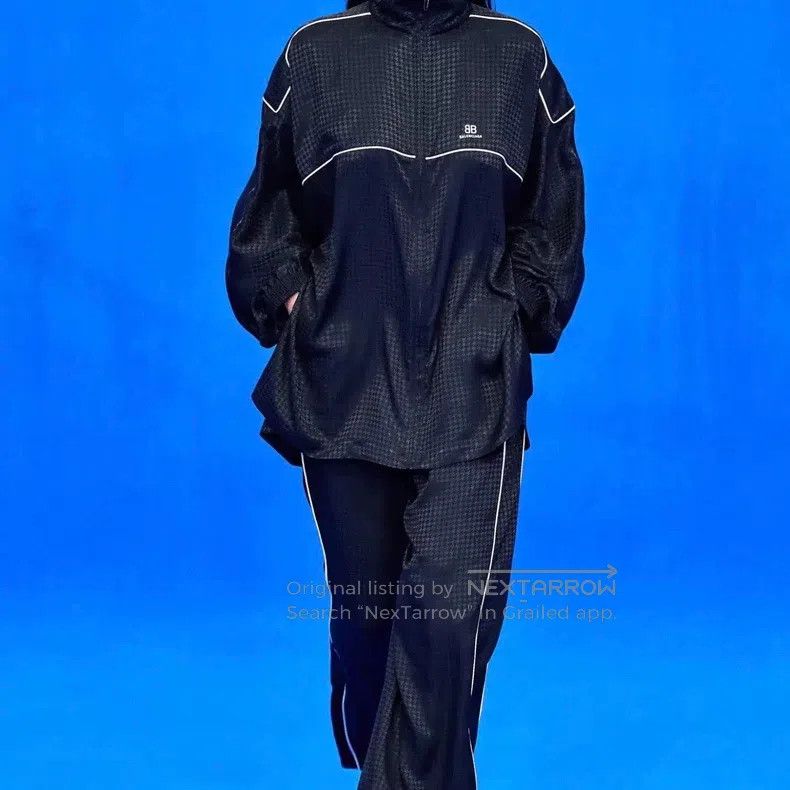 Balenciaga Balenciaga Houndstooth double B logo zip-up jacket, size S Size US S / EU 44-46 / 1 - 2 Thumbnail
