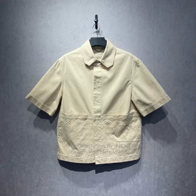 Louis Vuitton Louis Vuitton 23 New Beige logo printed short sleeve shirt Size US S / EU 44-46 / 1 - 1 Thumbnail