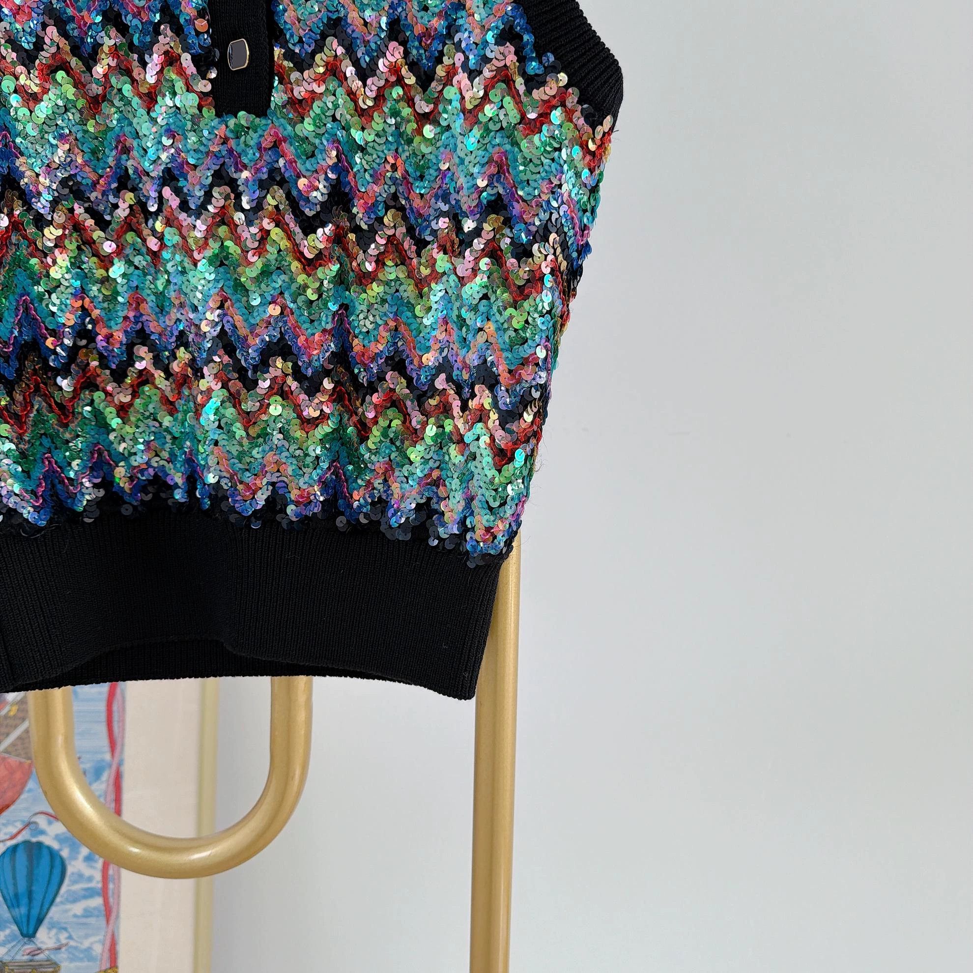 Louis Vuitton Louis Vuitton Colorful Sequin Vest S 6402 Size S / US 4 / IT 40 - 4 Thumbnail