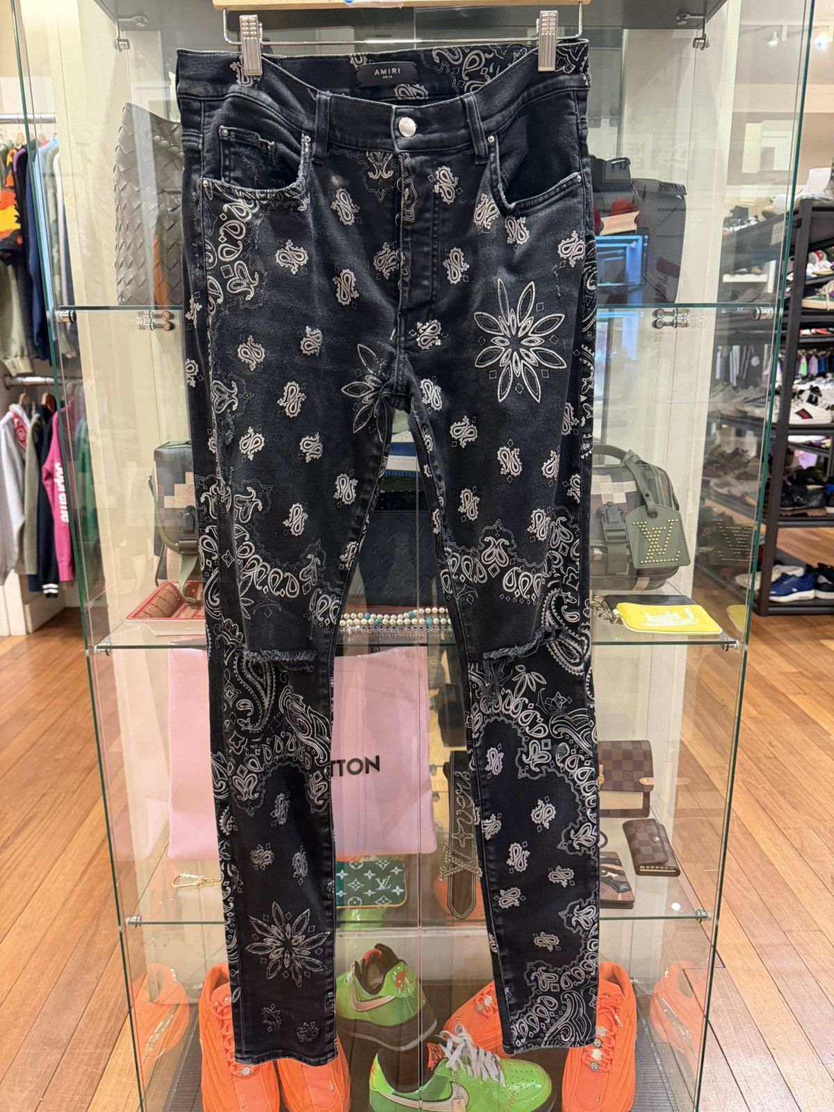 Amiri Amiri Flocked Paisley Bandana Black Denim Jeans Size US 34 / EU 50 - 1 Thumbnail