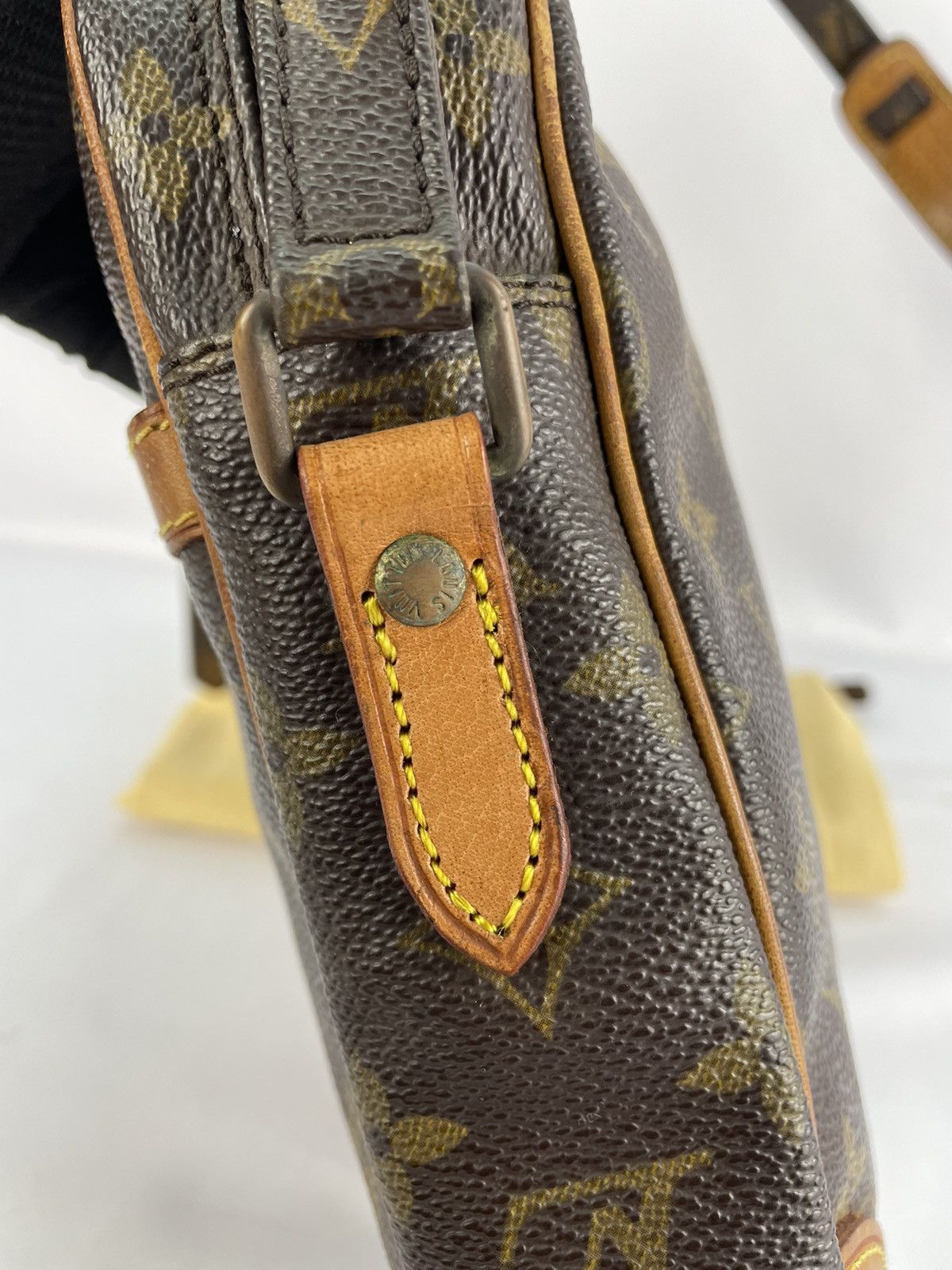 Louis Vuitton Authentic Louis Vuitton Danube Crossboday bag monogram Size ONE SIZE - 10 Thumbnail
