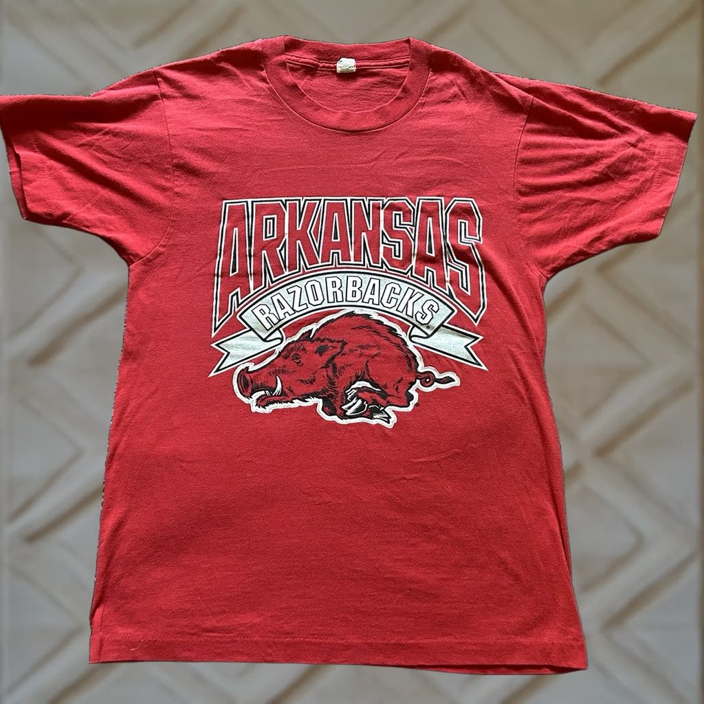 Vintage VINTAGE Arkansas Razorbacks Graphic T-Shirt Screen Stars Men M Red 90s Stitch Size US M / EU 48-50 / 2 - 1 Thumbnail