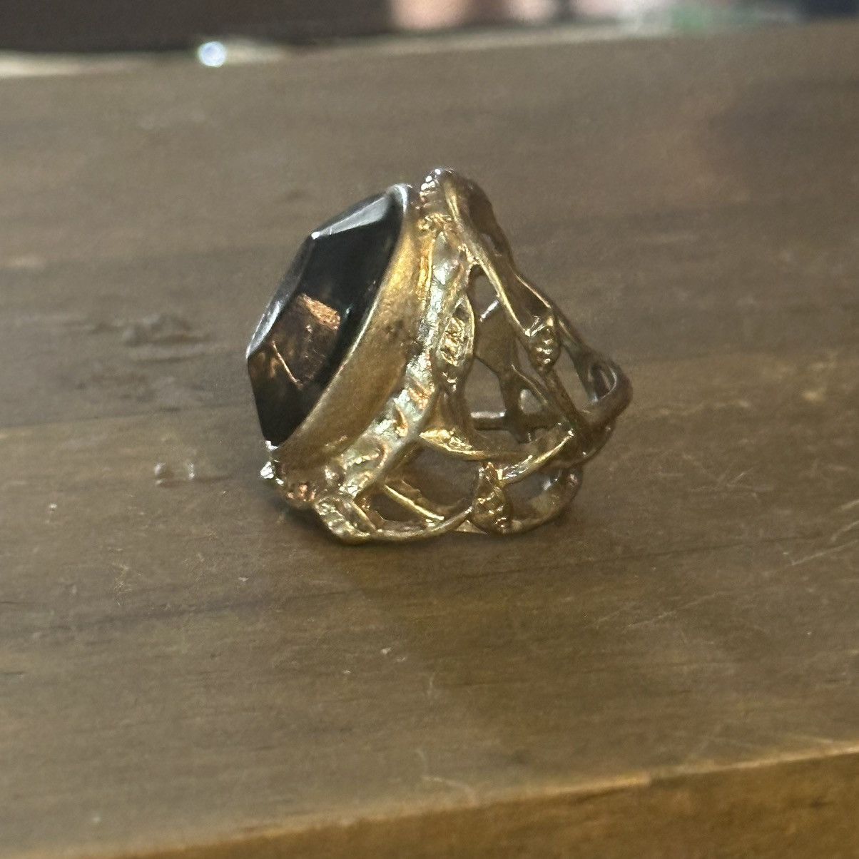 Other Large ornate black stone ring Size ONE SIZE - 7 Thumbnail