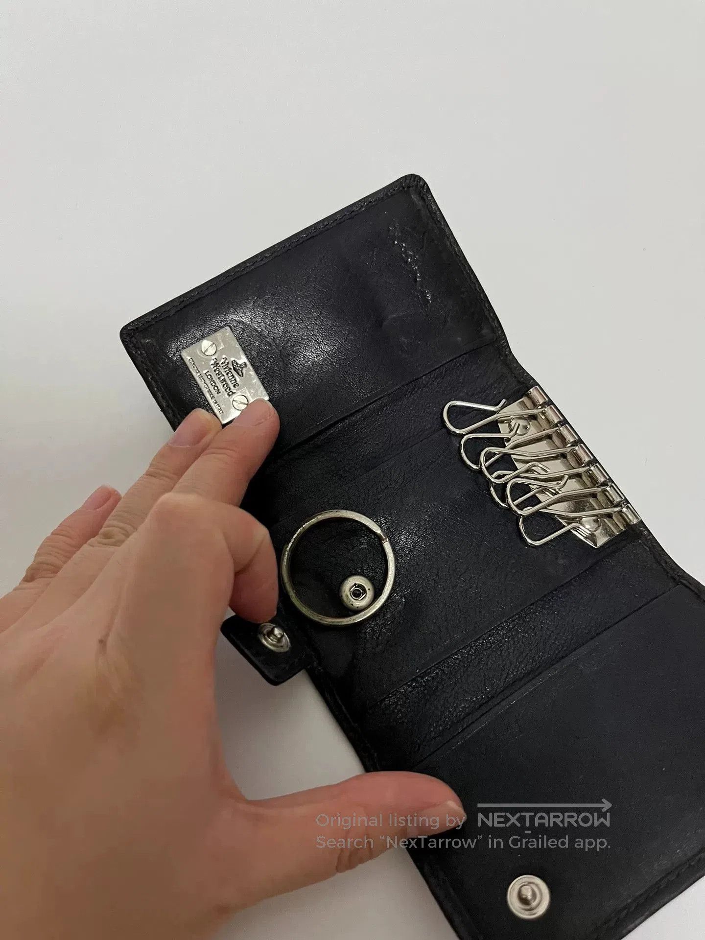 Vivienne Westwood Vivienne Westwood Saturn Logo Leather Key Pouch. Size ONE SIZE - 5 Thumbnail