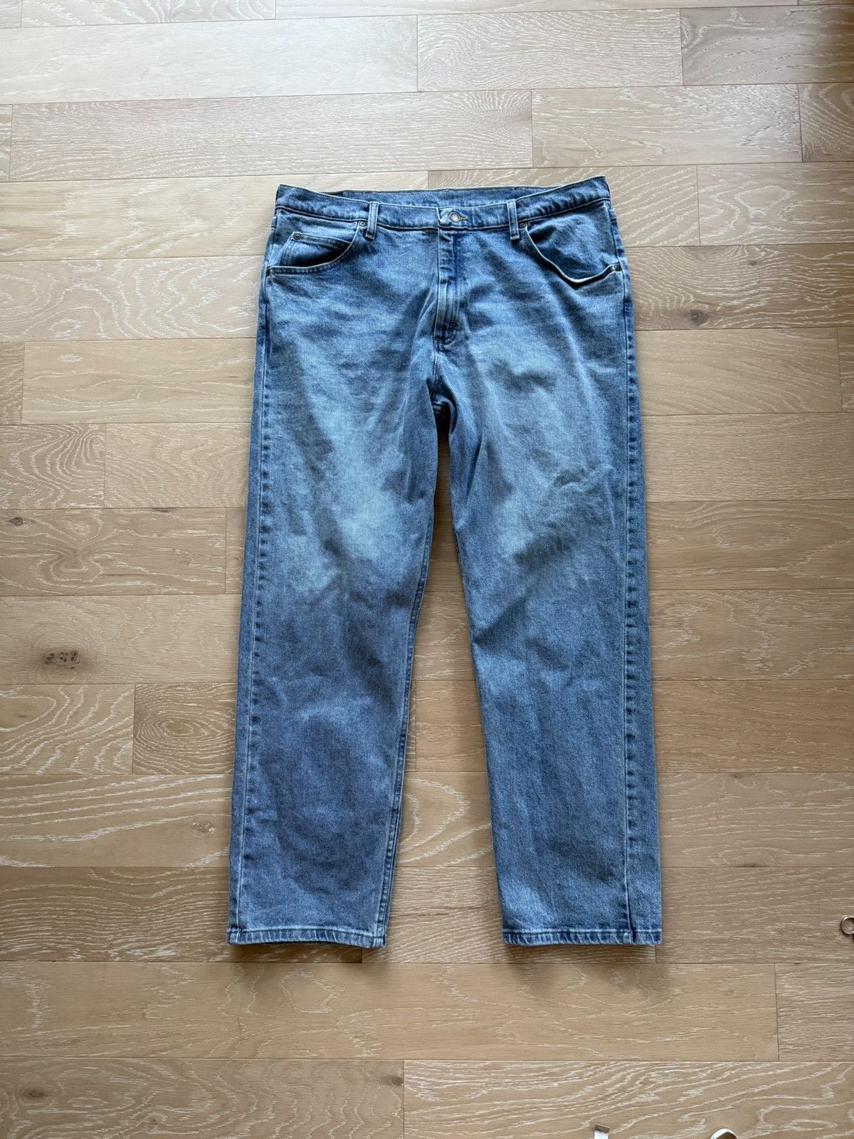 Wrangler Wrangler Light Wash Straight Leg Jeans Size US 38 / EU 54 - 6 Thumbnail