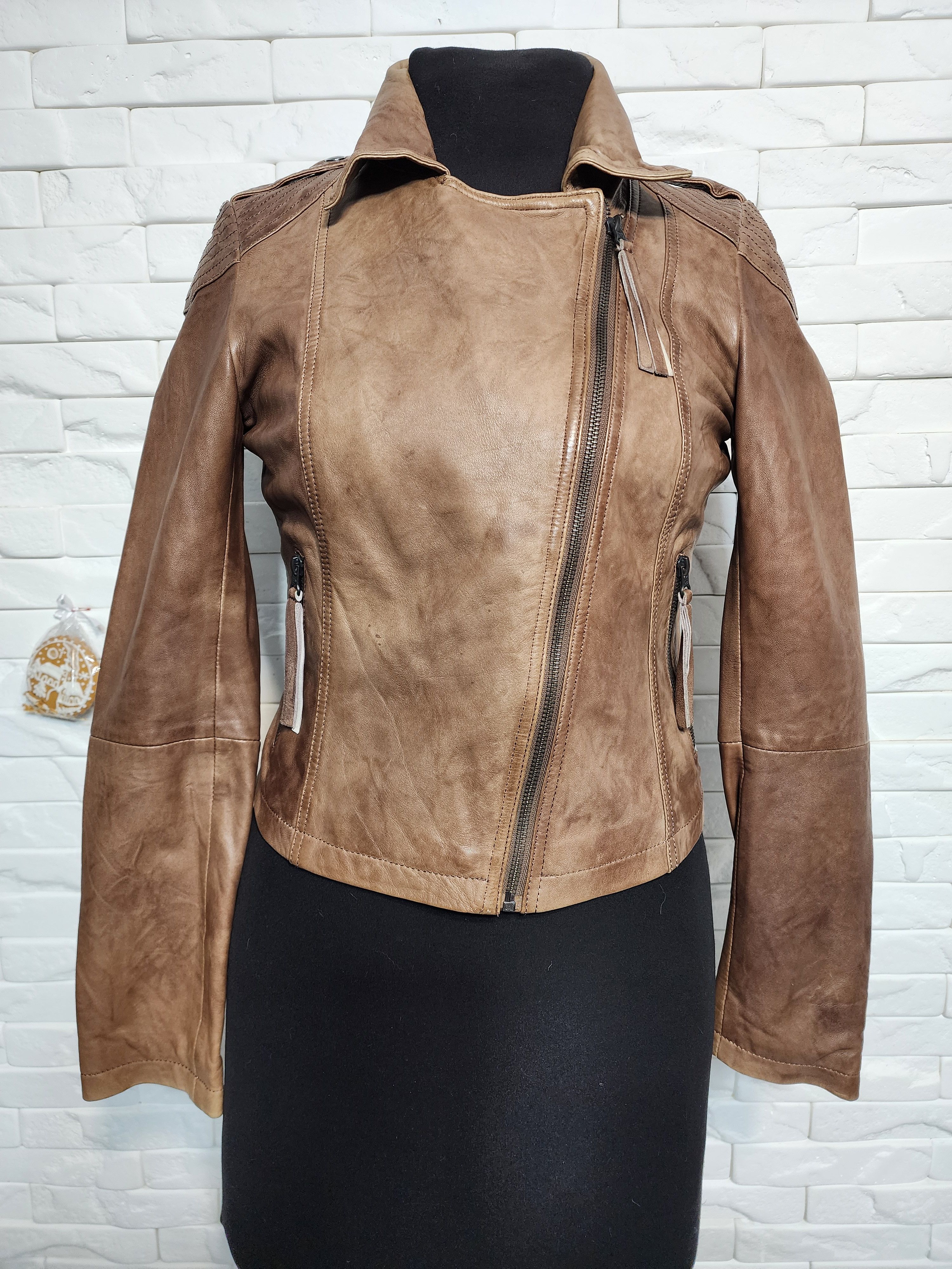 Tommy Hilfiger Brown Leather Sports Jacket: Women's Zip-Up Moto Size S / US 4 / IT 40 - 1 Thumbnail