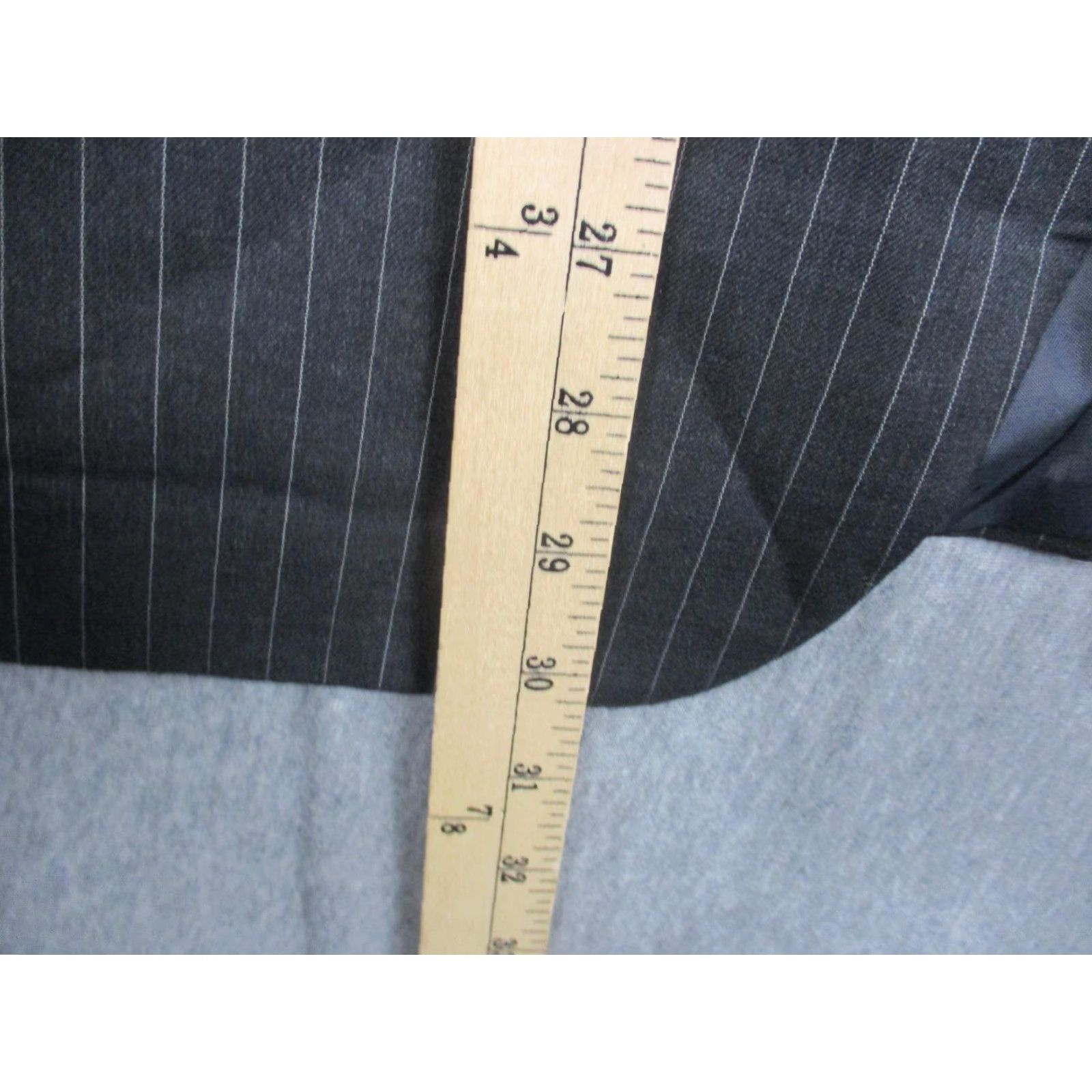 Ralph Lauren Lauren Ralph Lauren Blazer Mens 42S Gray Pinstripe Wool Suit Jacket Classic Jacket (Two-Button) Mens apparel Size 42R - 3 Thumbnail