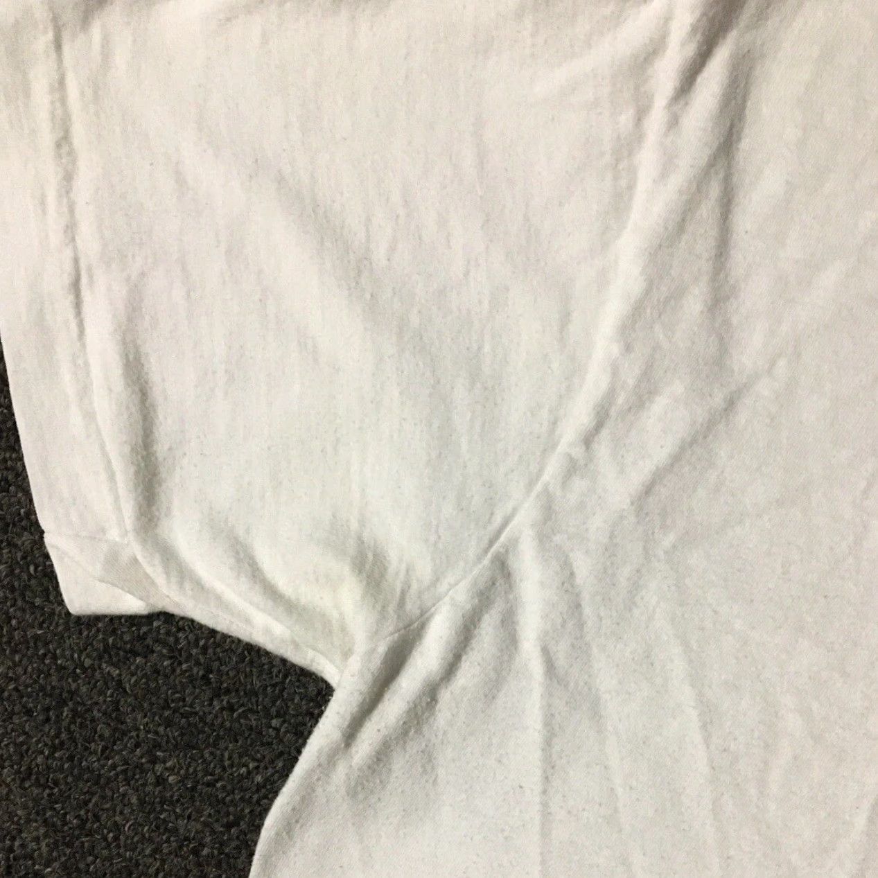 Hanes VINTAGE Hanes Shirt M 80s 90s Faded White Vintage Grunge Biker Punk Skate Surf Trucker Track PE Size US M / EU 48-50 / 2 - 6 Thumbnail
