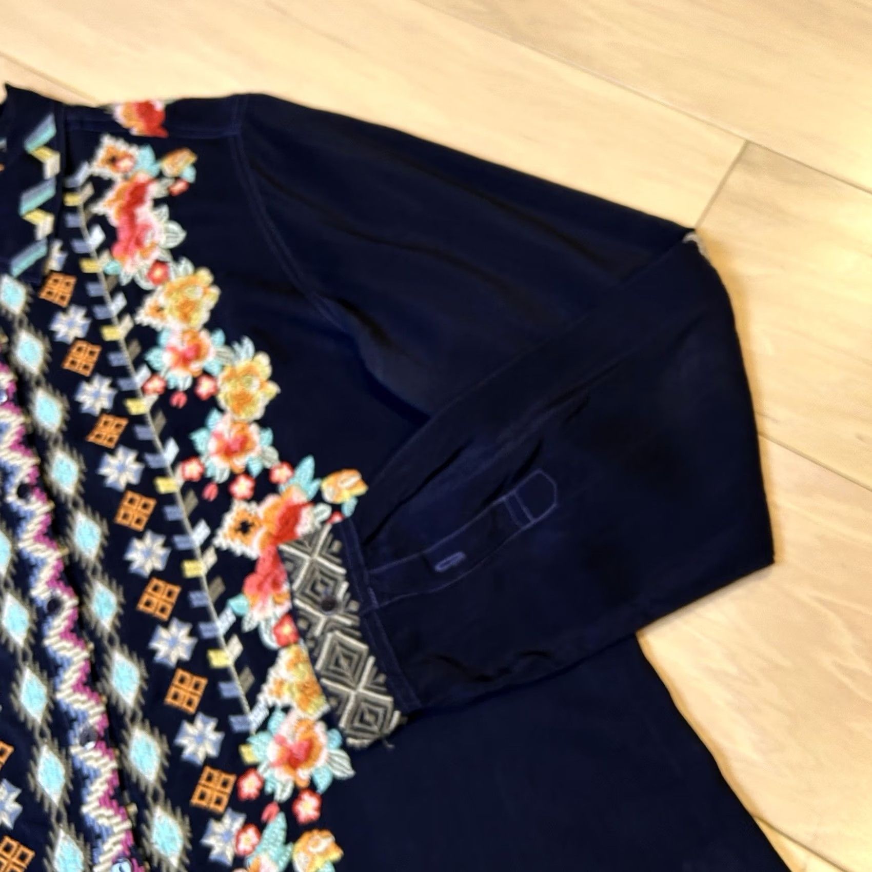 Johnny Was Johnny Was Floral Button Up Blouse Long Sleeve Women’s M Blue Size M / US 6-8 / IT 42-44 - 3 Thumbnail