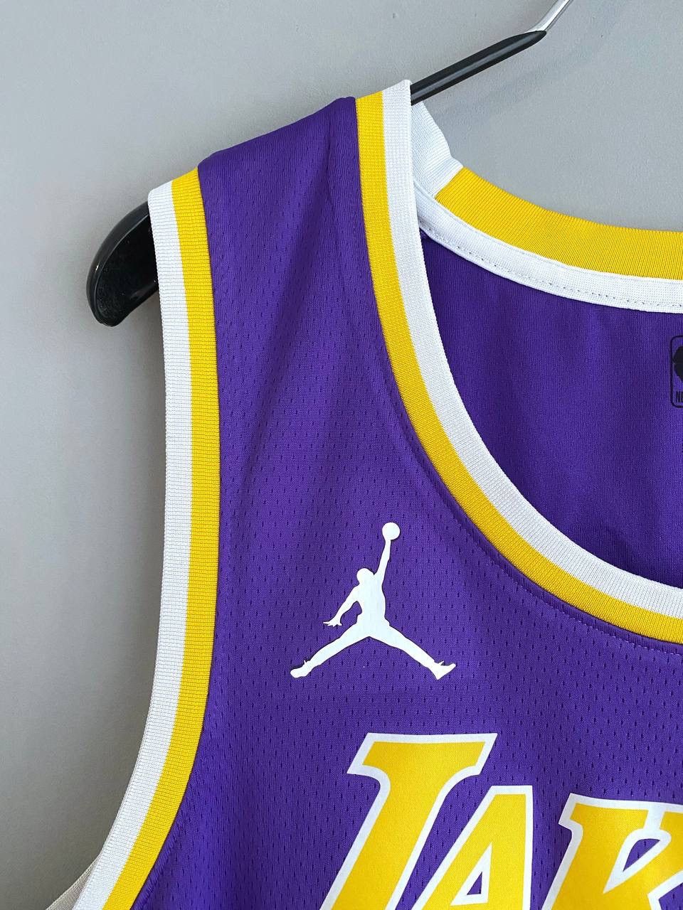 Jordan Brand NBA Basketball Jersey LA Lakers #6 JAMES, XXL, CV9481-513 Size US XXL / EU 58 / 5 - 4 Thumbnail