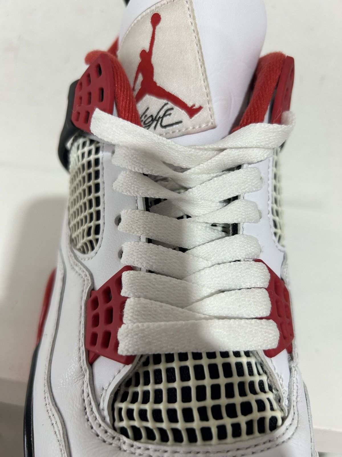 Jordan Brand JORDAN 4 FIRE RED SIZE 8 PREOWNED Size US 8 / EU 41 - 8 Thumbnail