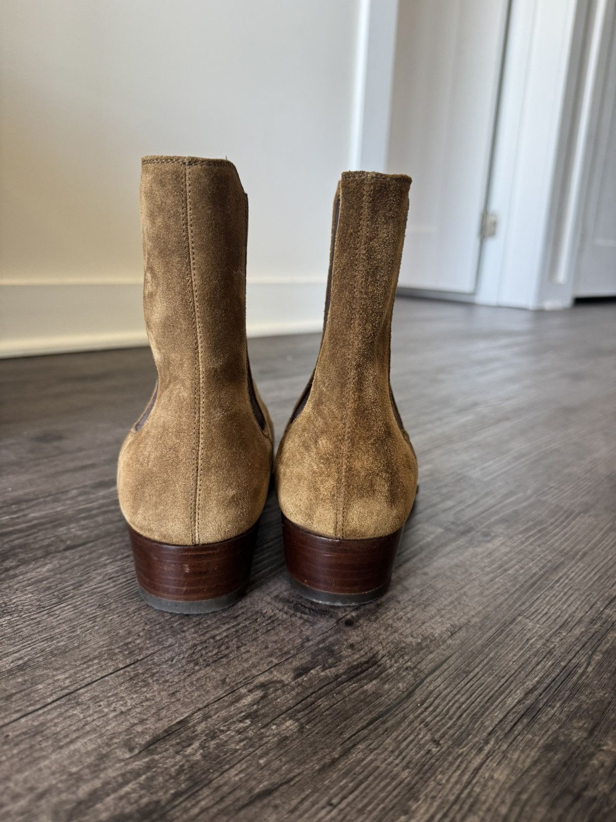 Saint Laurent Paris Saint Laurent Paris Tan Suede Chelsea Boots EU40 Size US 7 / EU 40 - 3 Thumbnail