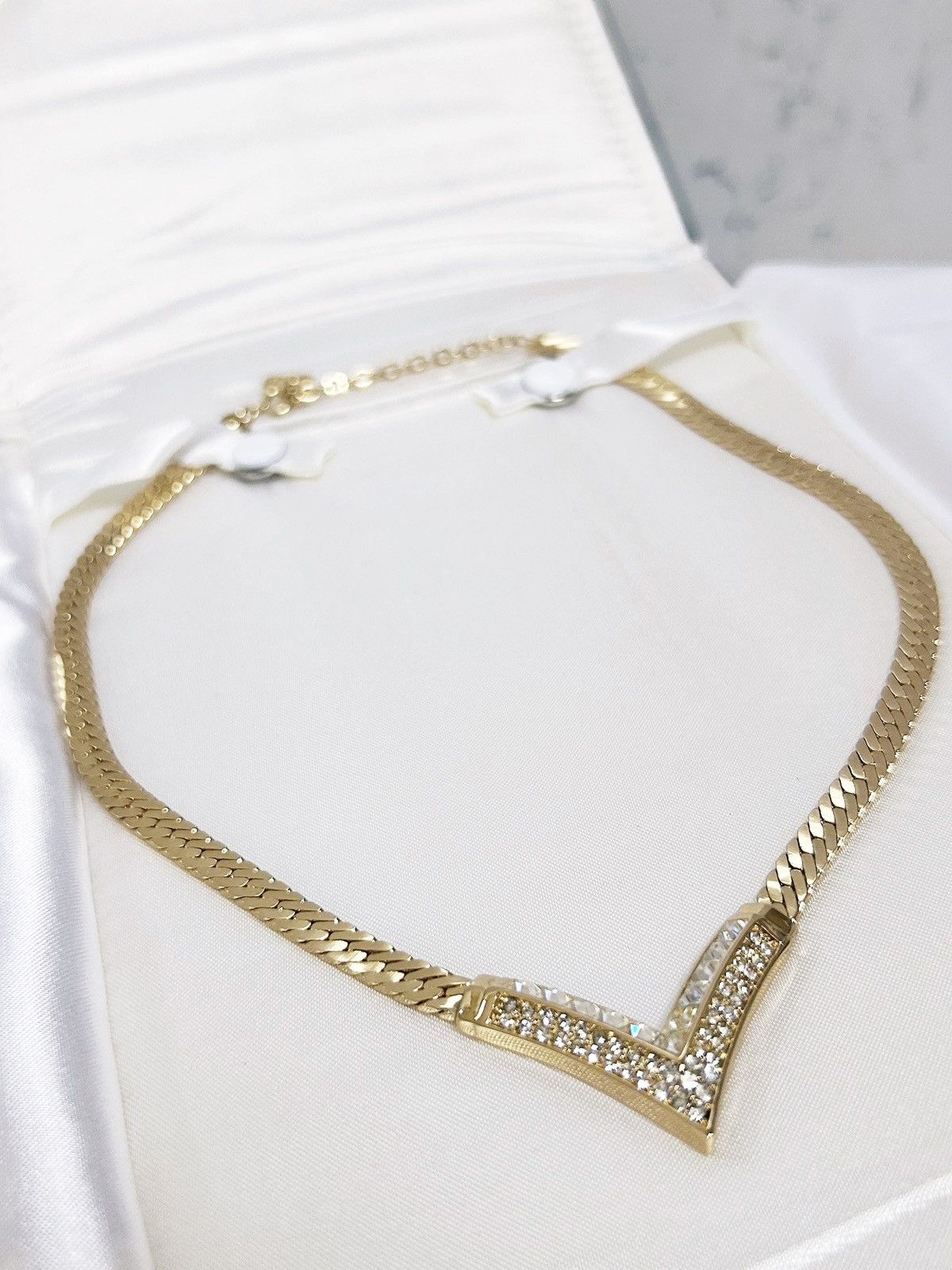 Dior Authentic Dior Vintage 24kt G.P Crystal Herringbone Necklace Size ONE SIZE - 2 Thumbnail